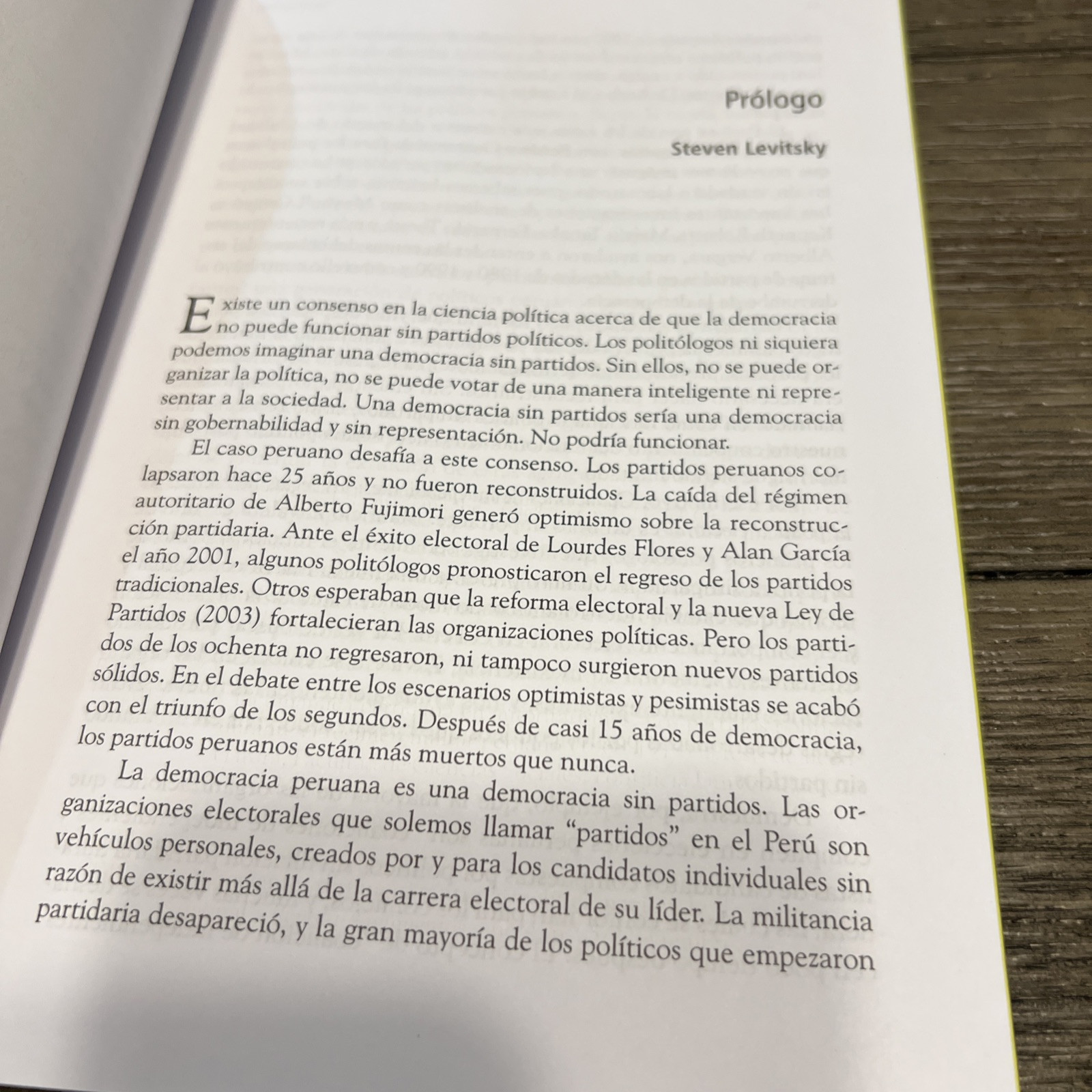 SIGNED – Coaliciones De Independientes by Mauricio Zavaleta