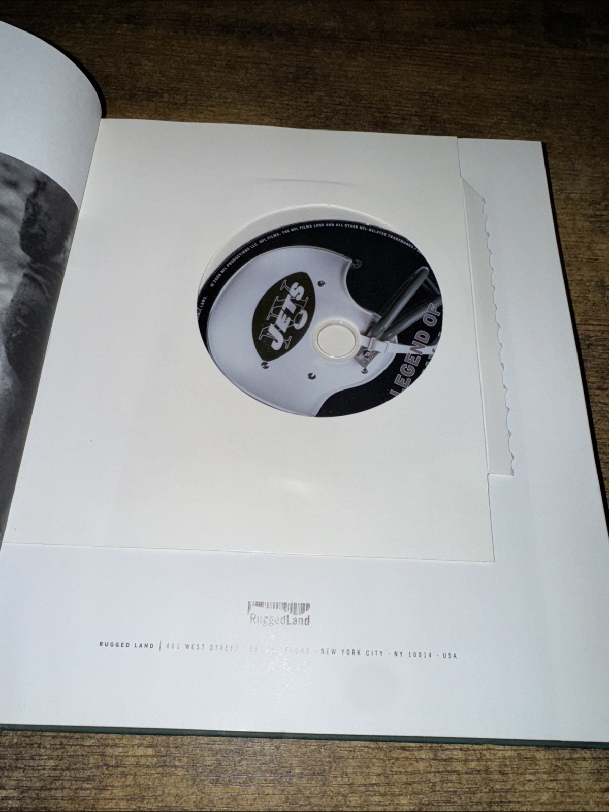 Joe Namath, NAMATH hardcover book with DVD, 320 pages good, pre-owned condition