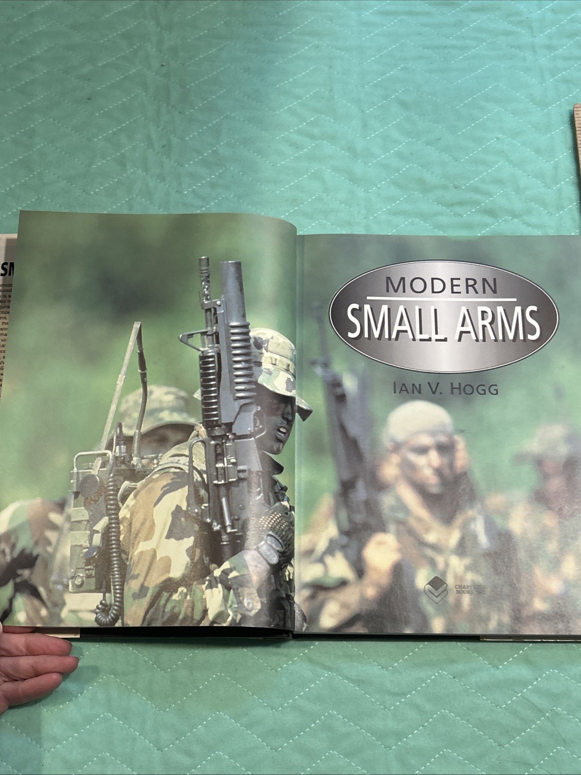 1994 Modern Small Arms by Ian V. Hogg Hardback Dust Jacket Book GUC