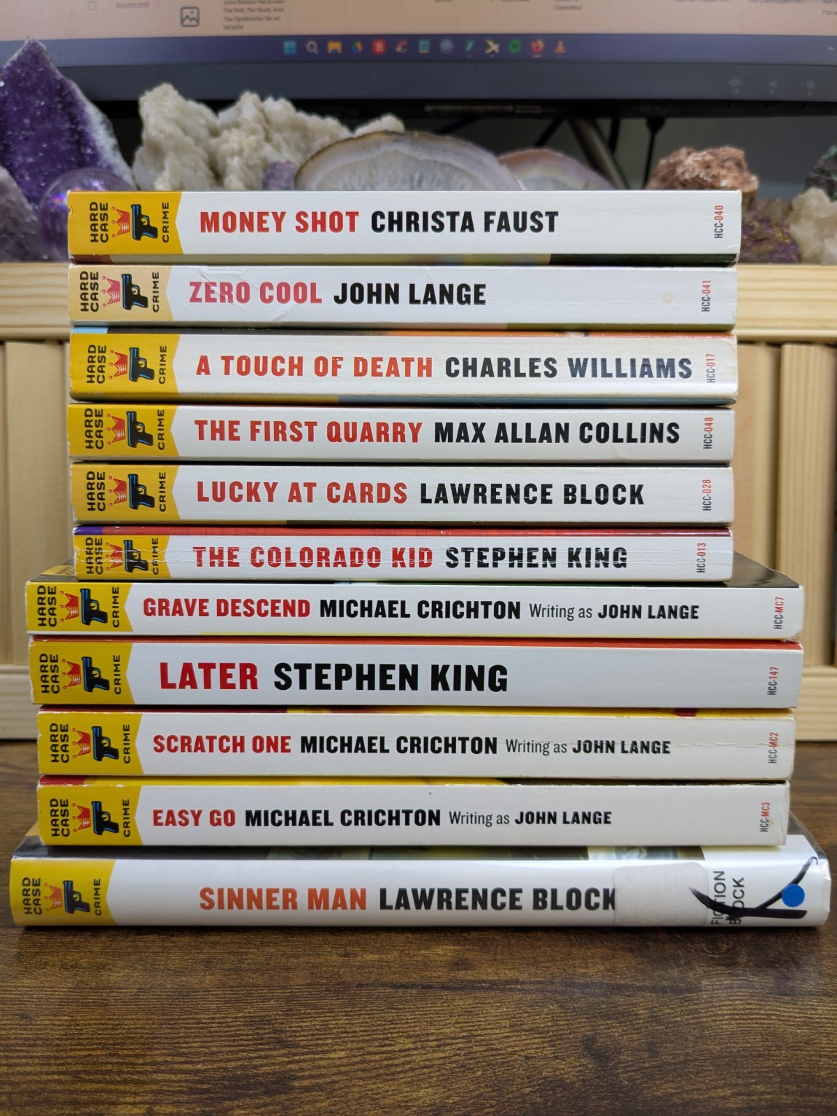 Hard Case Crime Series Book Lot of 11 Noir Thriller Mystery GUC