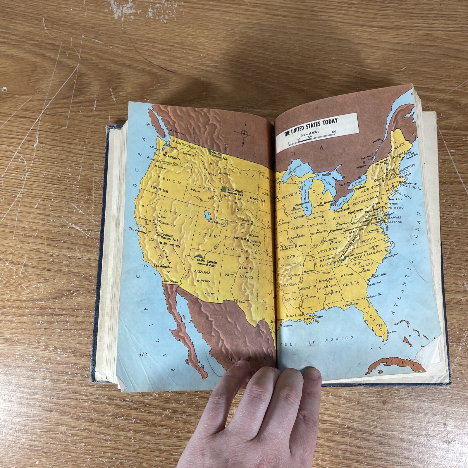 Vintage 1955 The Story of American Freedom – Edna Mcguire – Macmillan Company