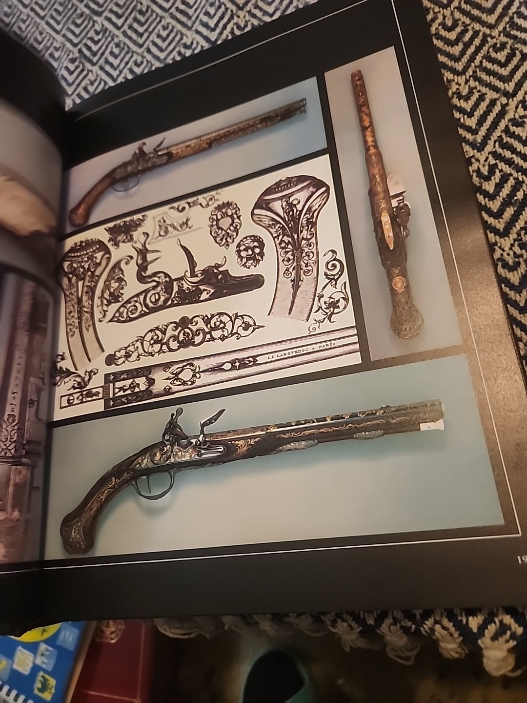 The Illustrated Encyclopedia of Firearms by Hogg, Ian V. (1987 Hardback)