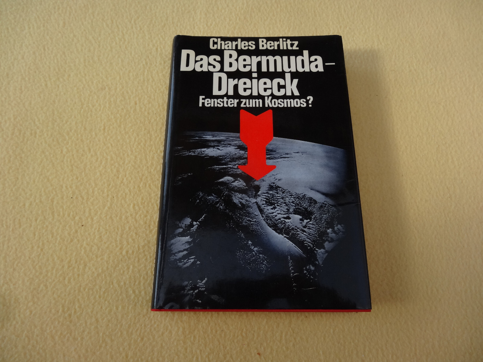 „Das Bermuda-Dreieck“ von Charles Berlitz – von 1974 – gebundene Ausgabe