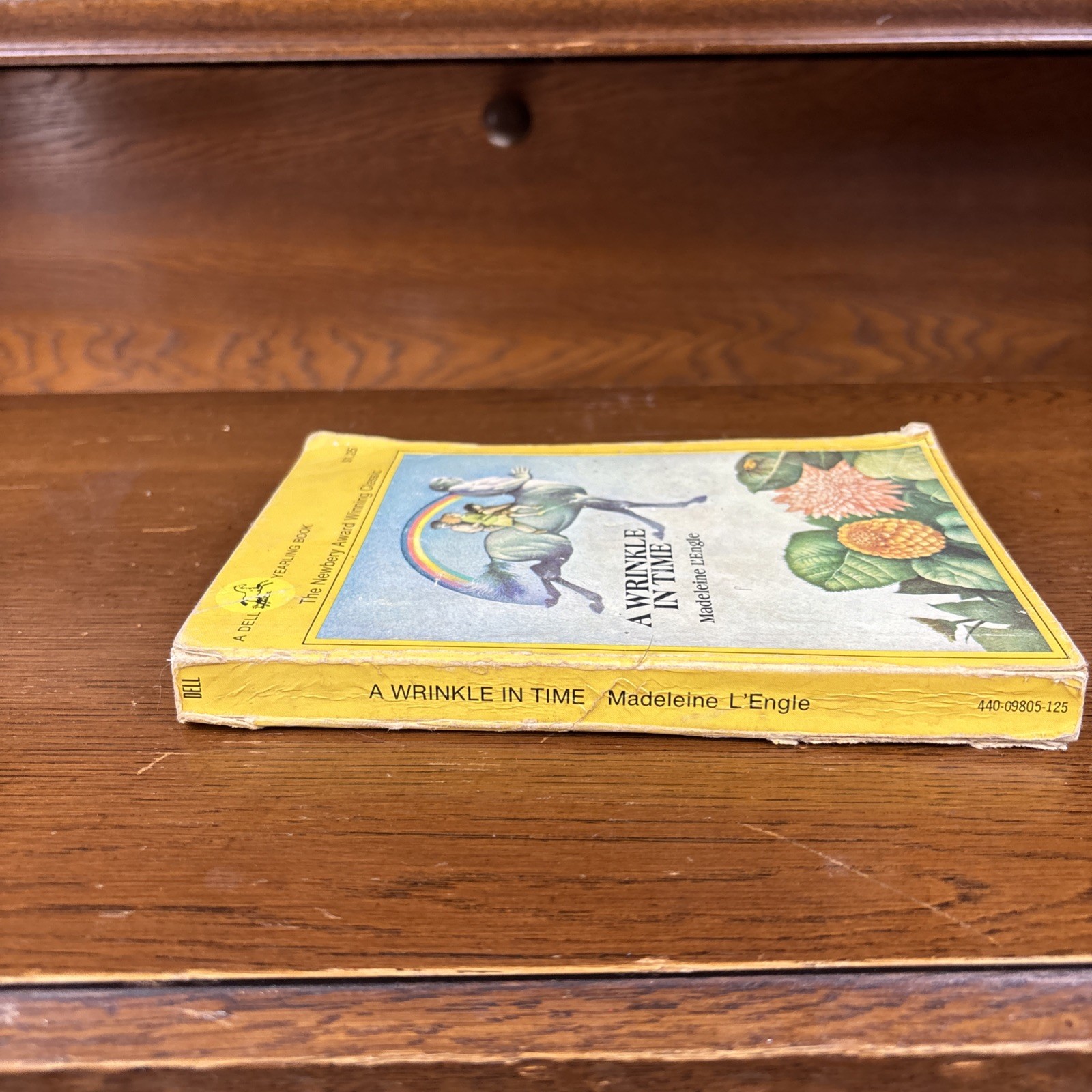 A Wrinkle in Time by Madeleine L’Engle 1975 Dell Yearling