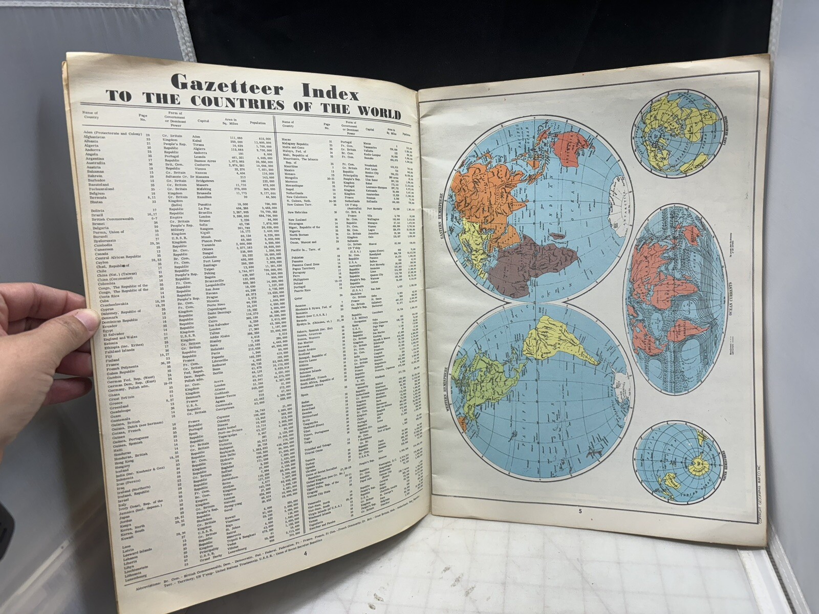 1962 Geographia World Atlas Newly Revised Edition 32 Pages Of Color Maps -MC1