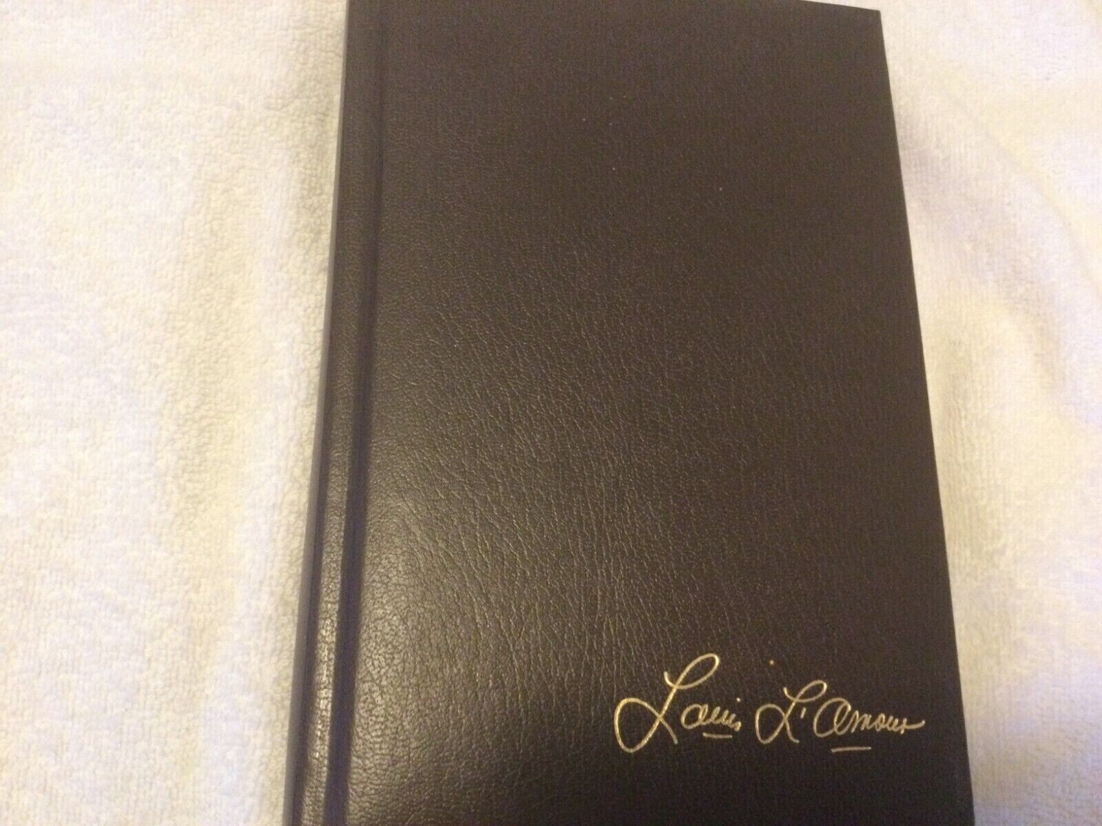Vintage Louis L’Amour Leatherette Book „Dutchman’s Flat “ 242 pages
