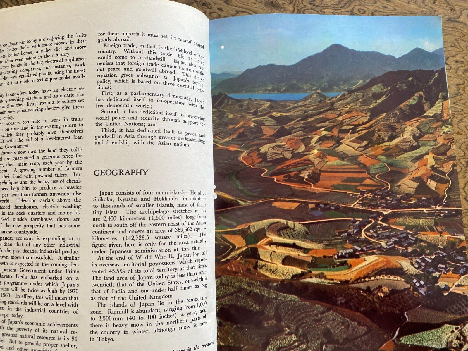 The Japan of Today 1962 Vintage Tourist Book 114 Pages