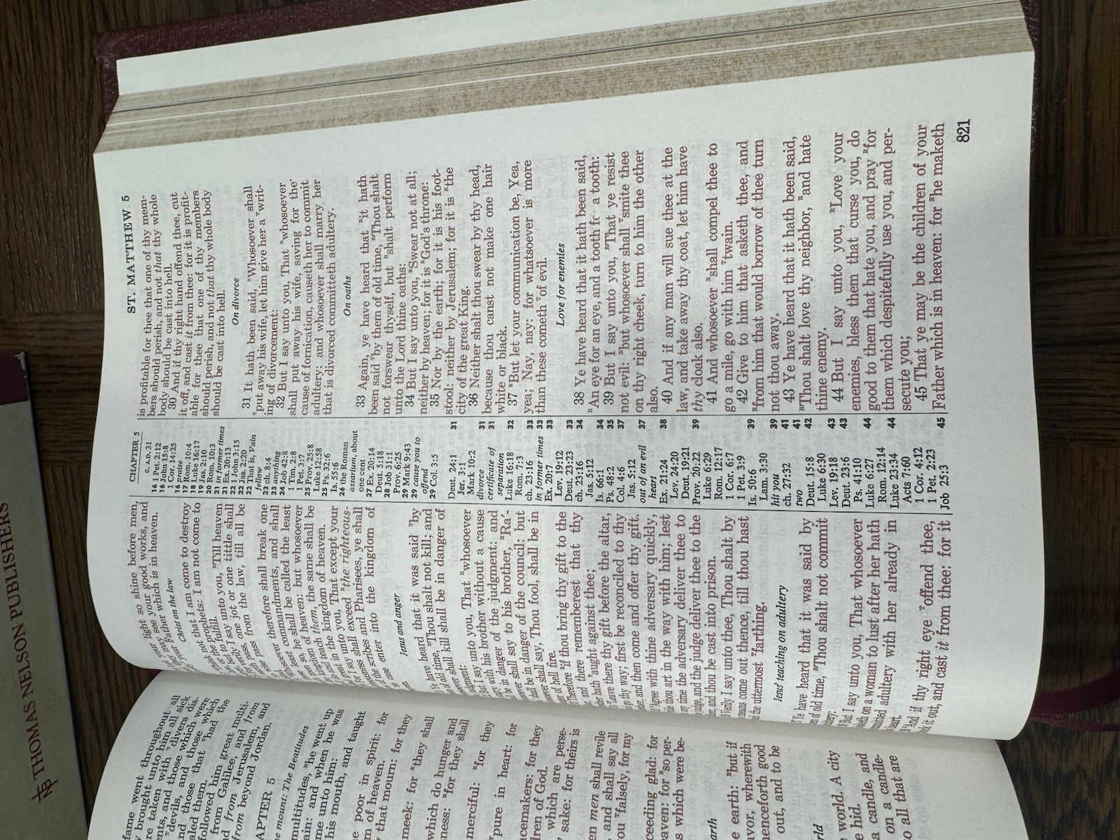 Like New! KJV Family Reference Bible Nelson 158BG Bonded Leather W/Box