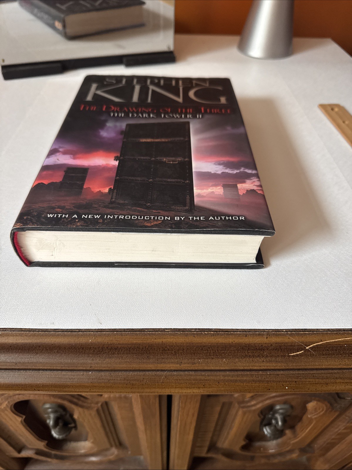2003. The Drawing of the Three The Dark Tower Book 2 by Stephen King | Like New
