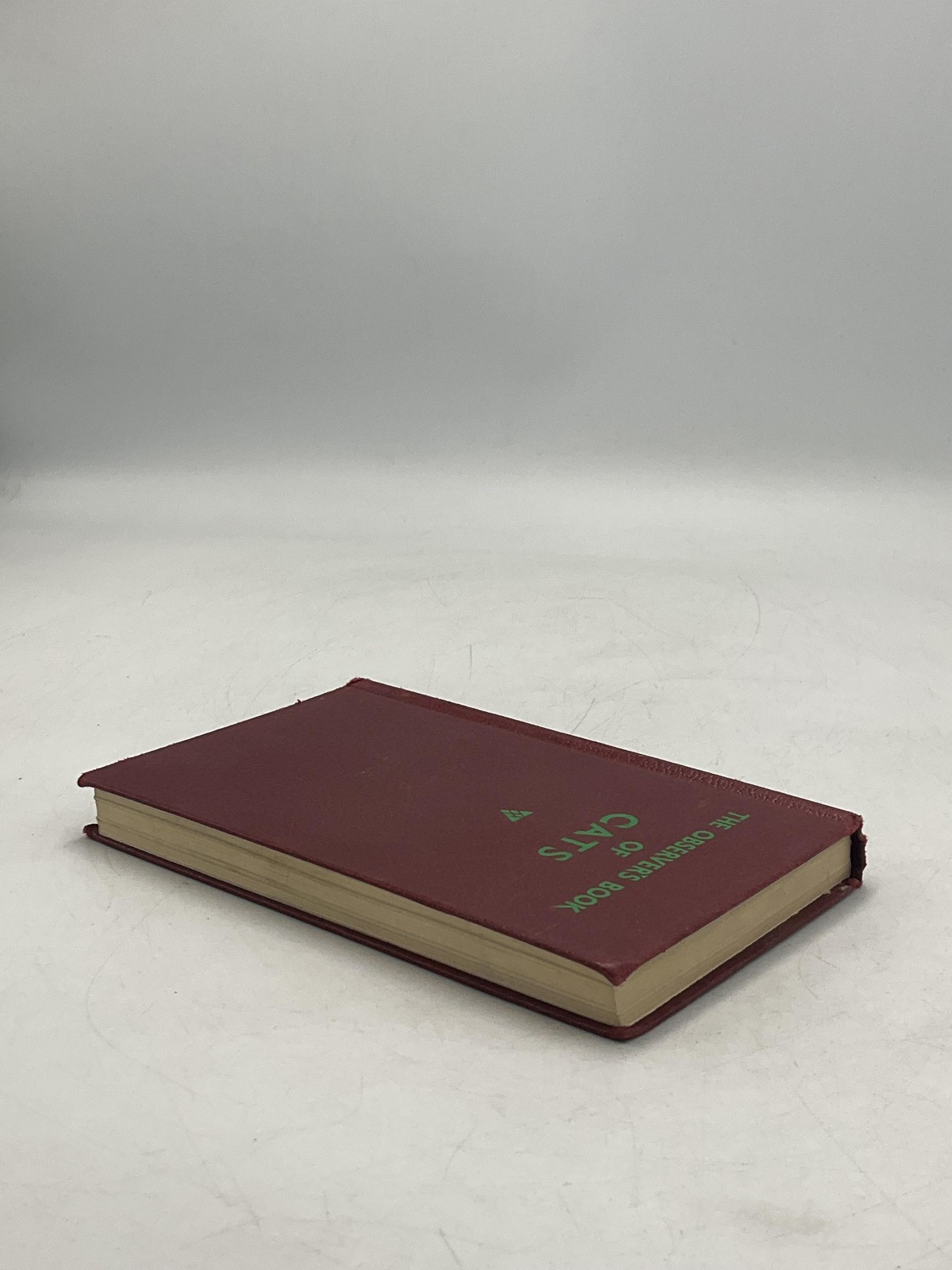 Vintage The Observer’s Book Of Cats Grace Pond Hardcover 1971 Warne Pocket Size