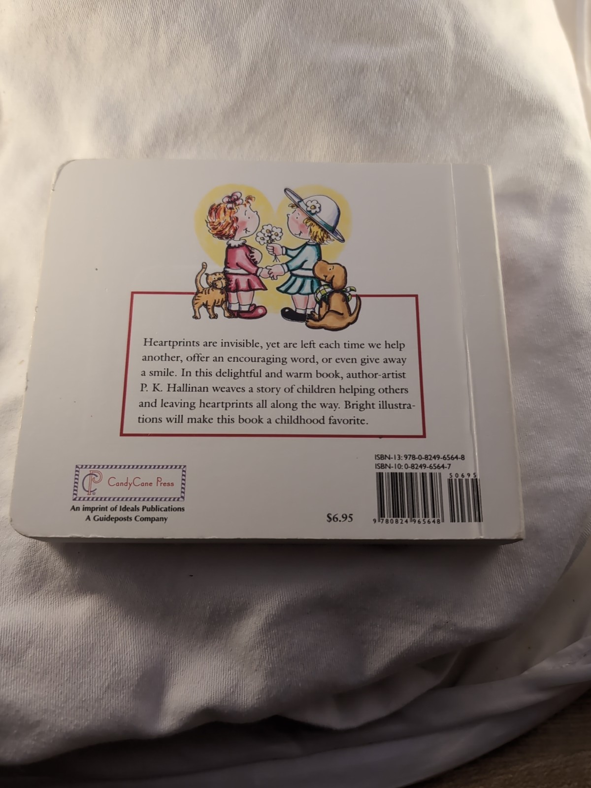 Heartprints (board book edition)Has Writing Inside