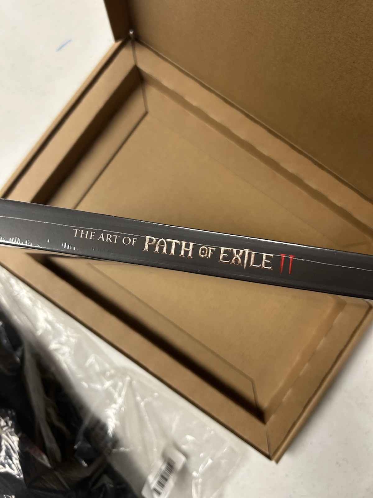 Path of Exile II Hardcover Art Book English Collector with more read description