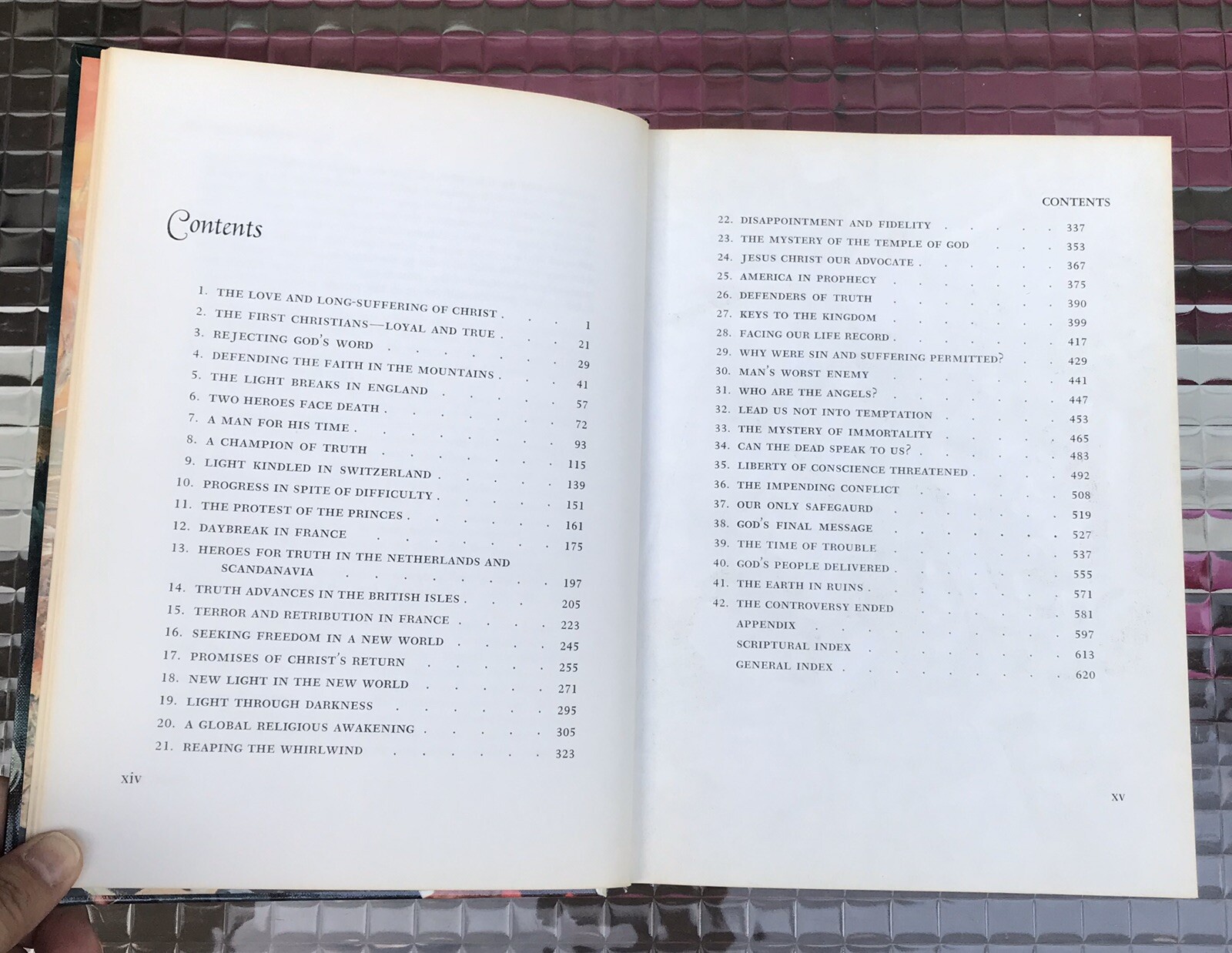 The Triumph of God’s Love By Ellen G White 1950 Hardcover Book With 656 Pages