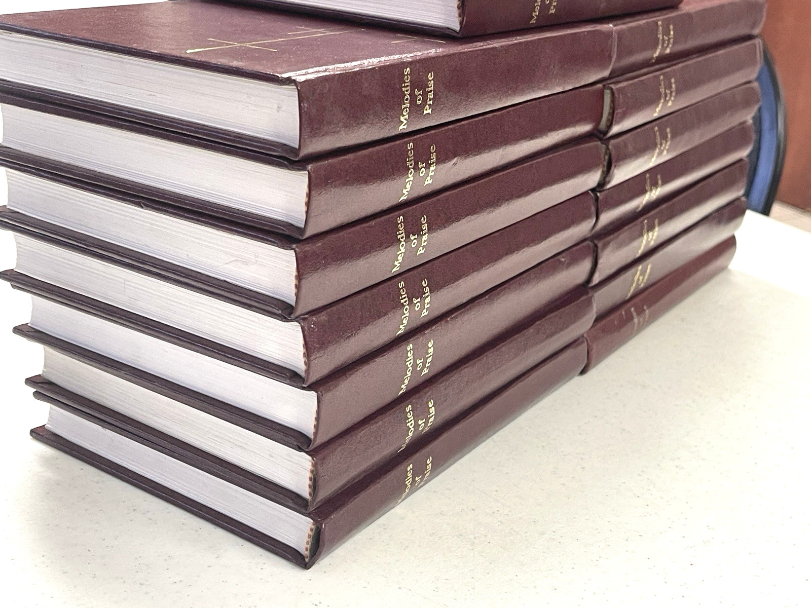 Lot of 15 Melodies of Praise Hymnals 1985 Gospel Publishing House Maroon Church