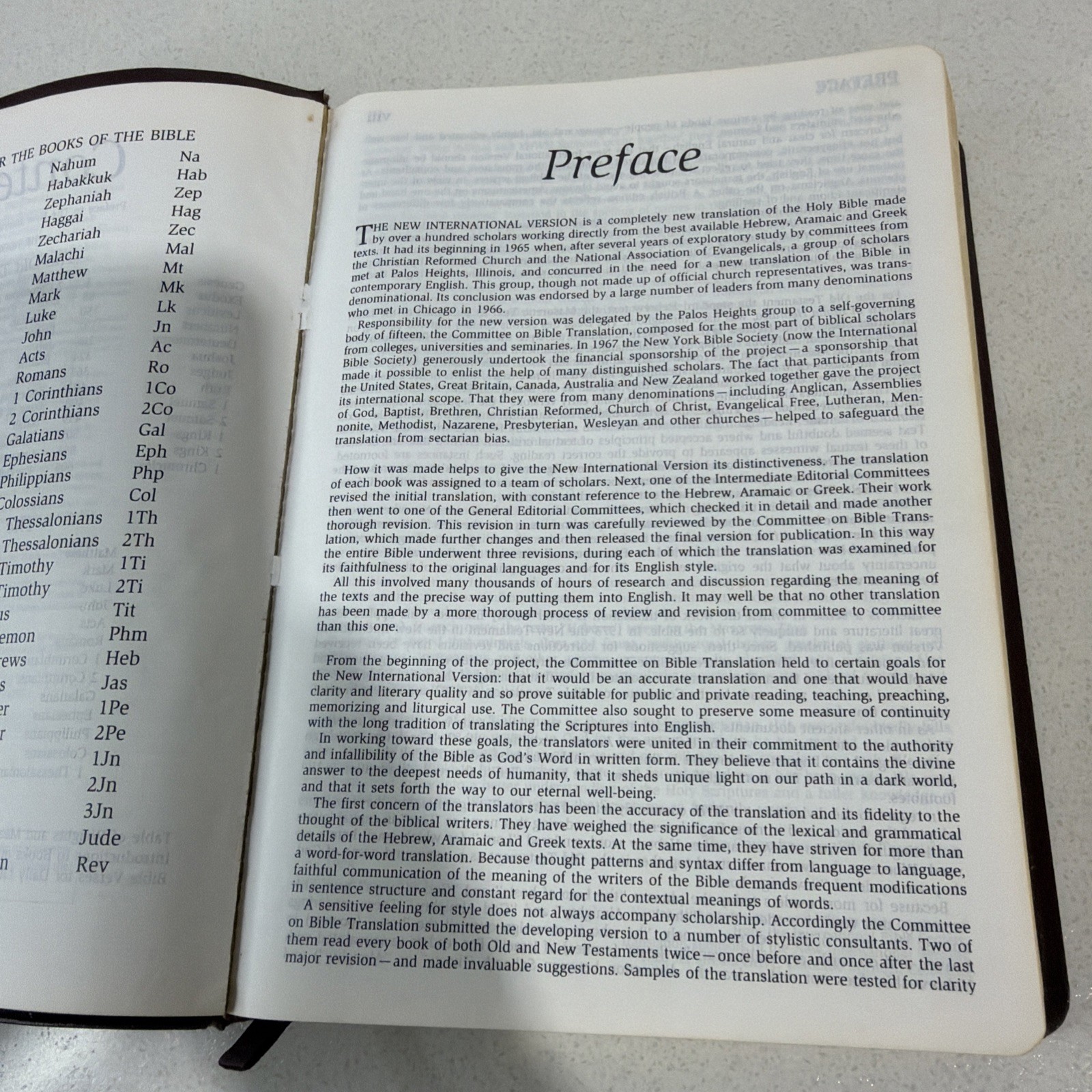 NIV 1984 Giant Print Reference Bible – Burgundy Imitation Leather