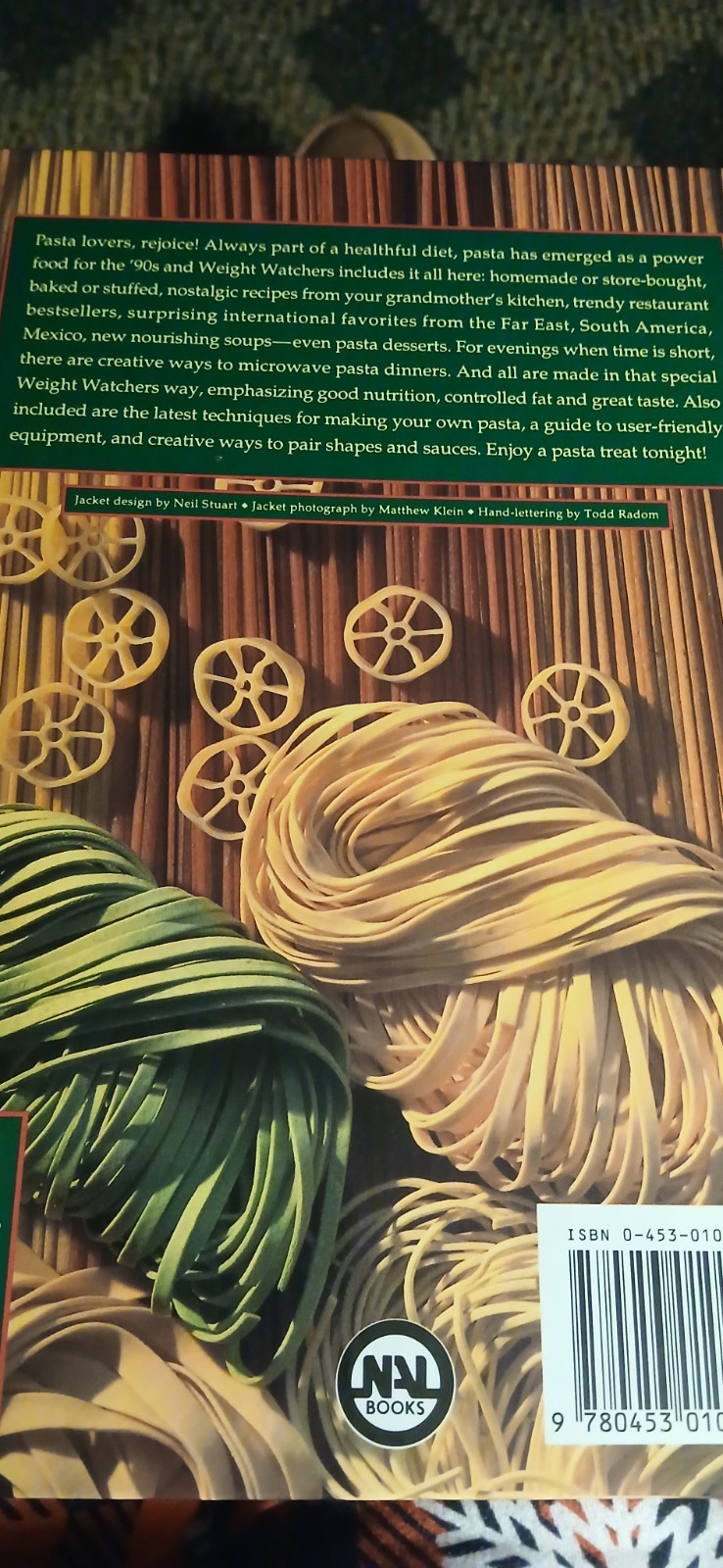 Slim Ways with Pasta: From the Kitchens of Weight Watchers by Inc. Staff