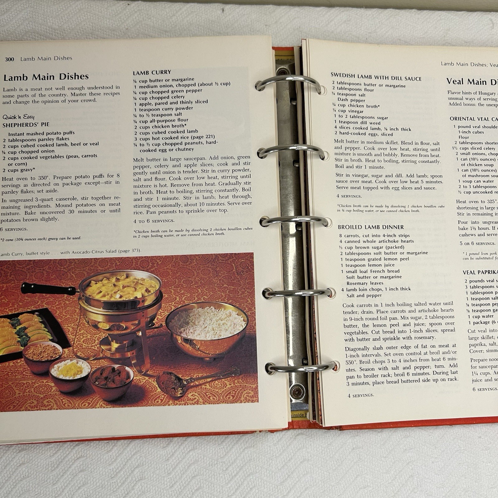Betty Crocker’s Cookbook 1974 Vintage 23rd Printing with 5 Ring Binder