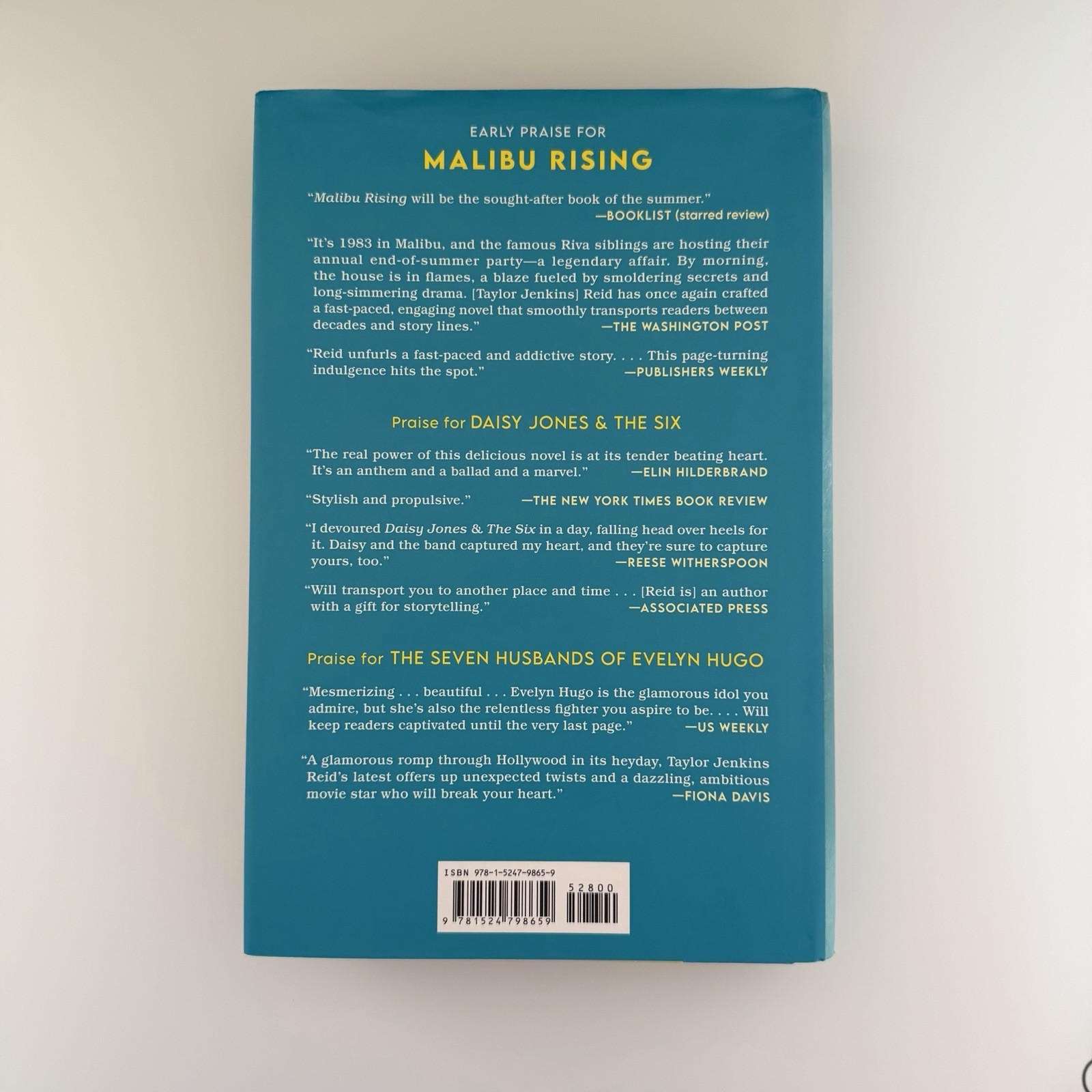 Malibu Rising: a Read with Jenna Pick : A Novel by Taylor Jenkins Reid (2021,…