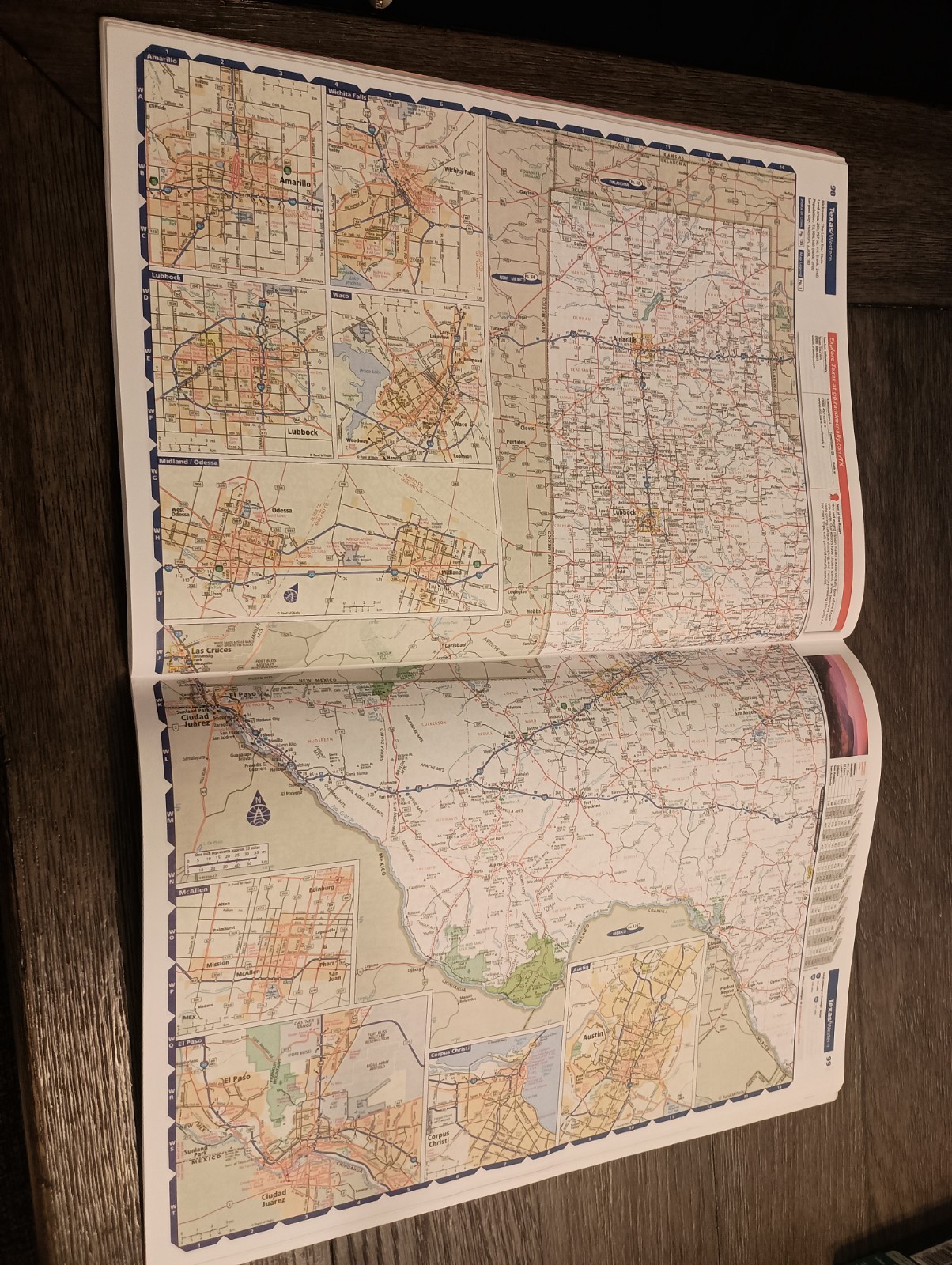 Lot of 2 Rand McNally The Road Atlas 2006/2010 US Mexico Canada Maps Large