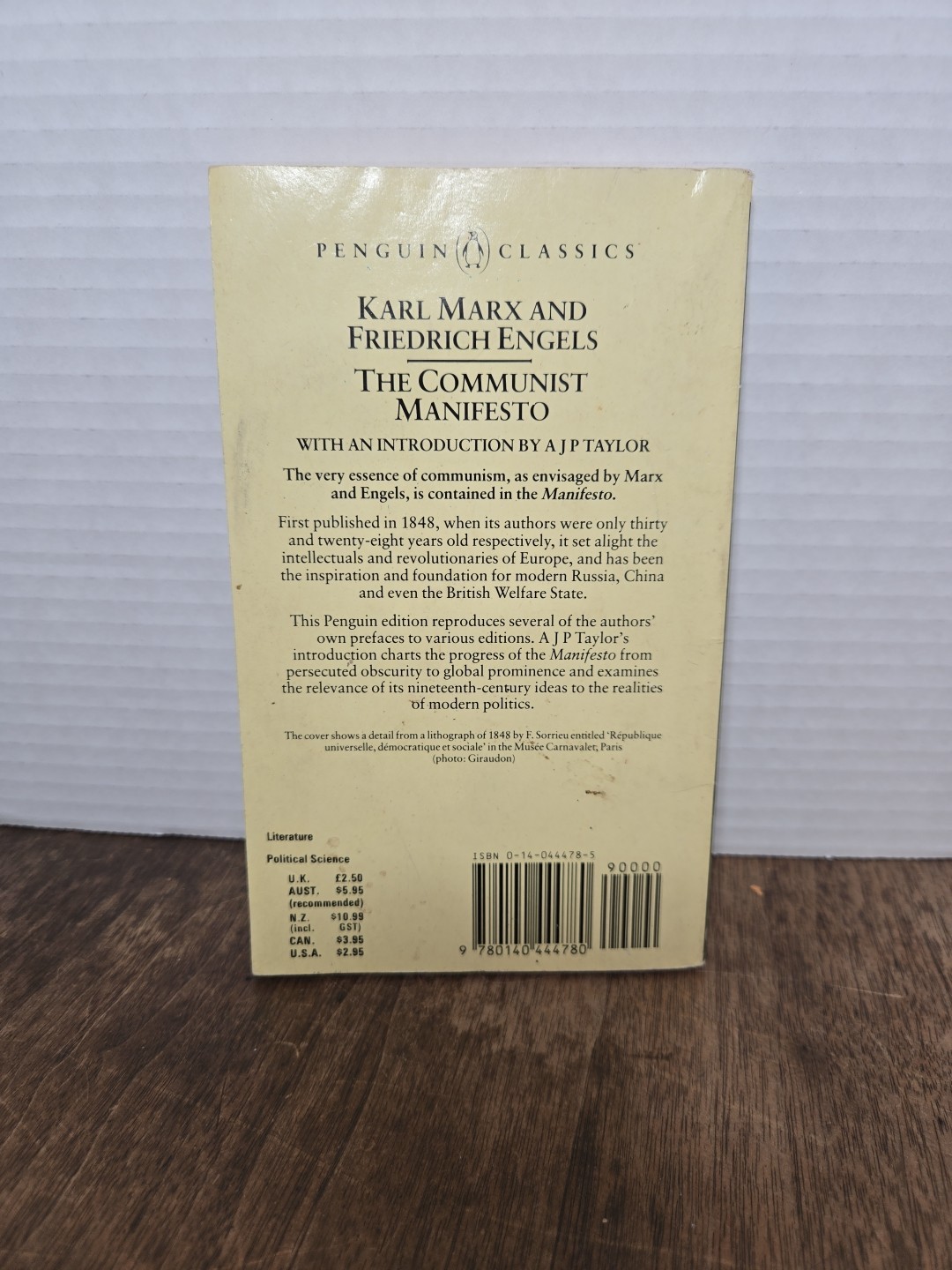The Communist Manifesto, Paperback, by Karl Marx And Friedrich Engels – 1988 PB