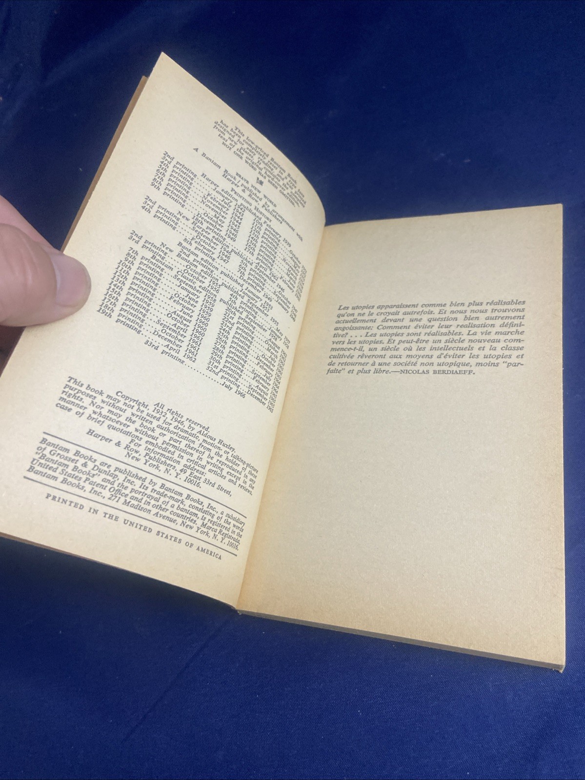 Brave New World Aldous Huxley 1966 33rd Printing Bantam Classic Dystopian SC206