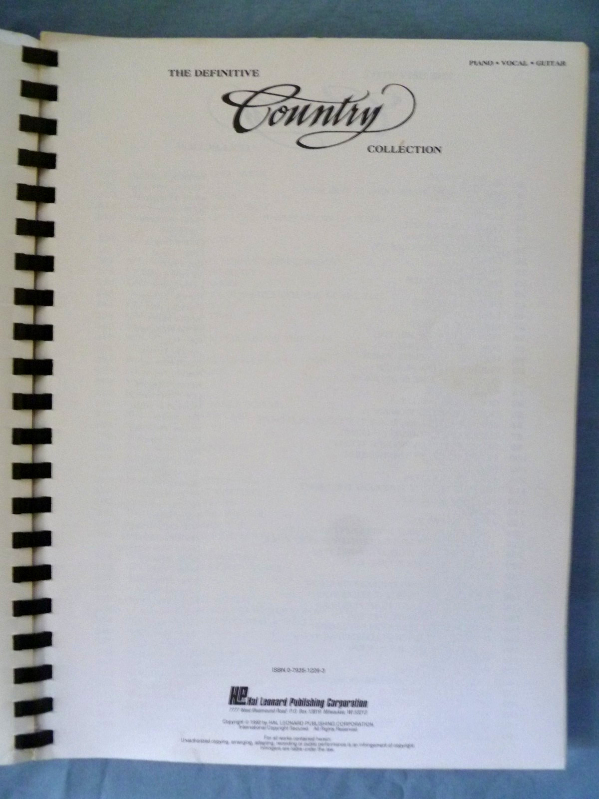 THE DEFINITIVE COUNTRY COLLECTION 1992, 101 SONGS, 368 PAGES, PIANO/VOCAL/GUITAR