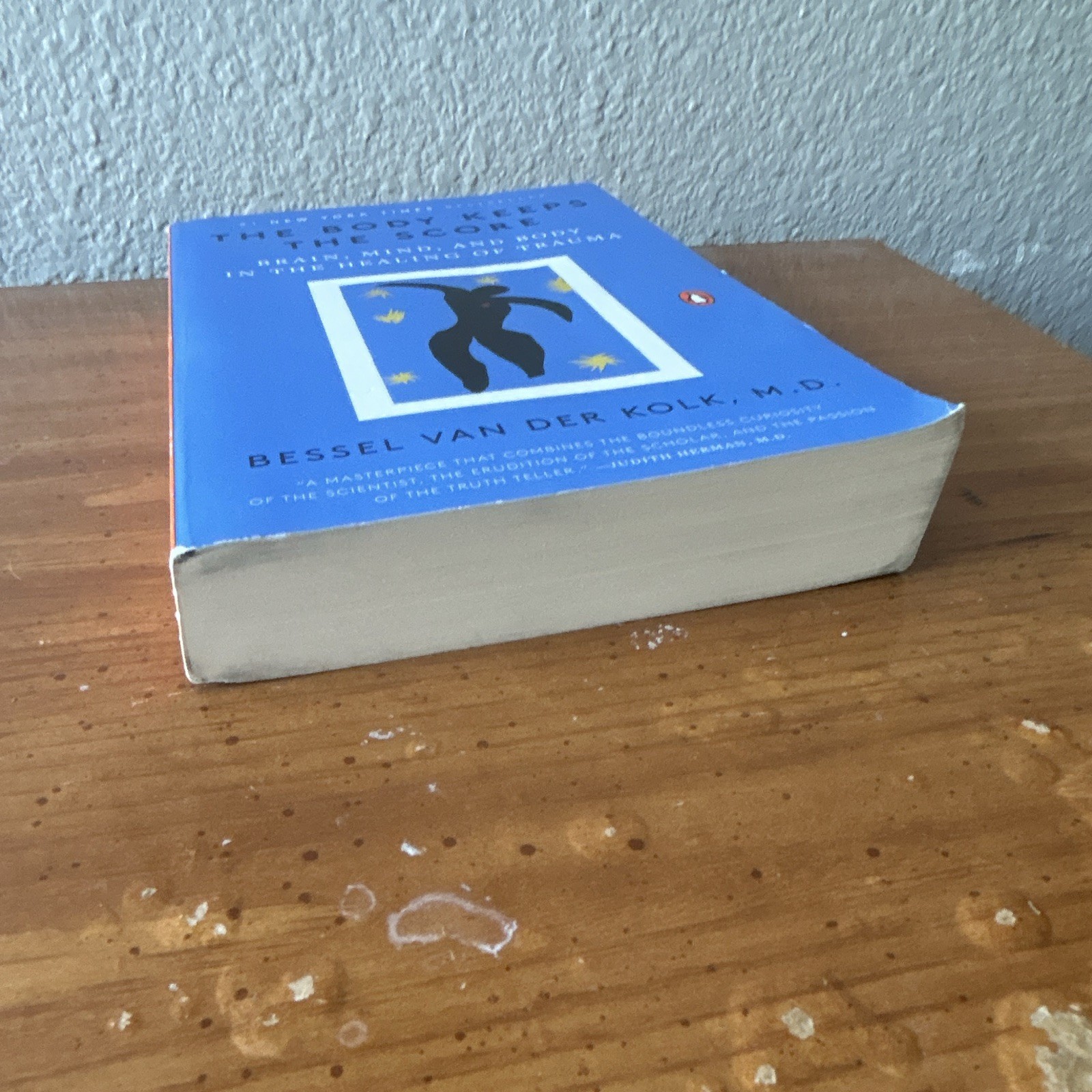 The Body Keeps the Score Bessel van der Kolk Paperback Penguin English Trauma