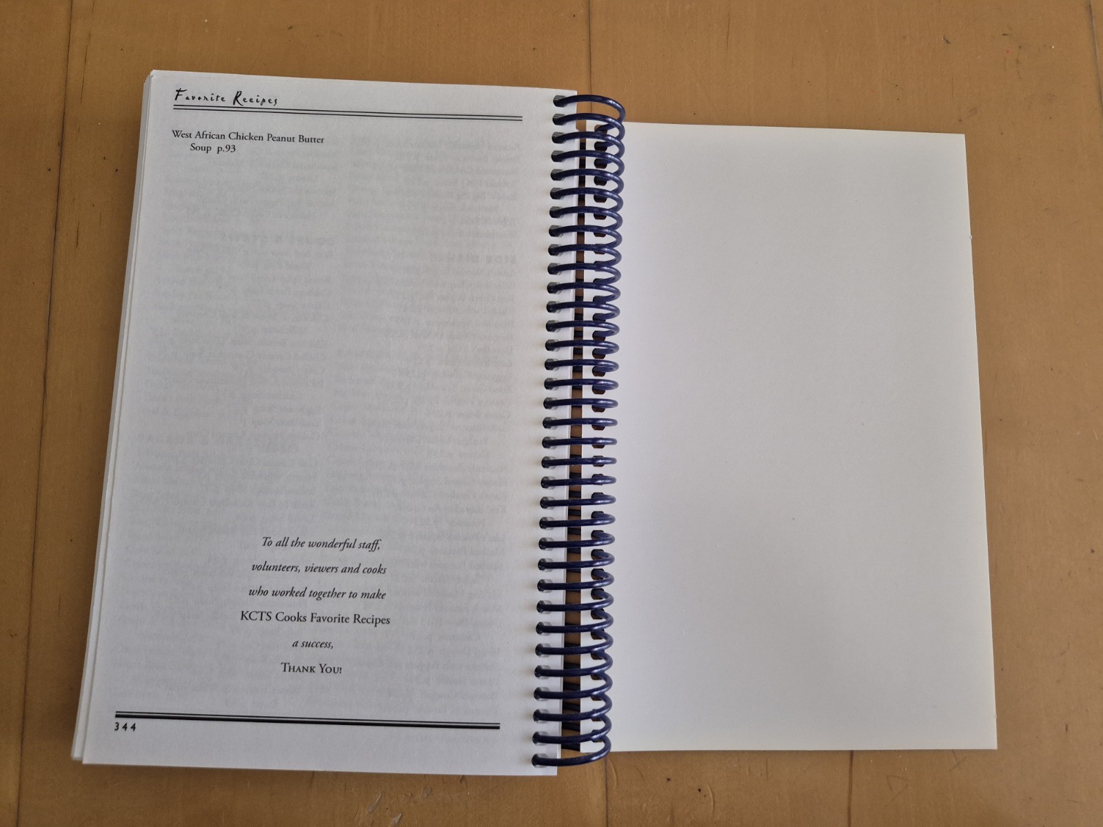 2004 KCTS COOKS FAVORITE RECIPES Spiral Bound 344 Page Recipe Cookbook – Seattle