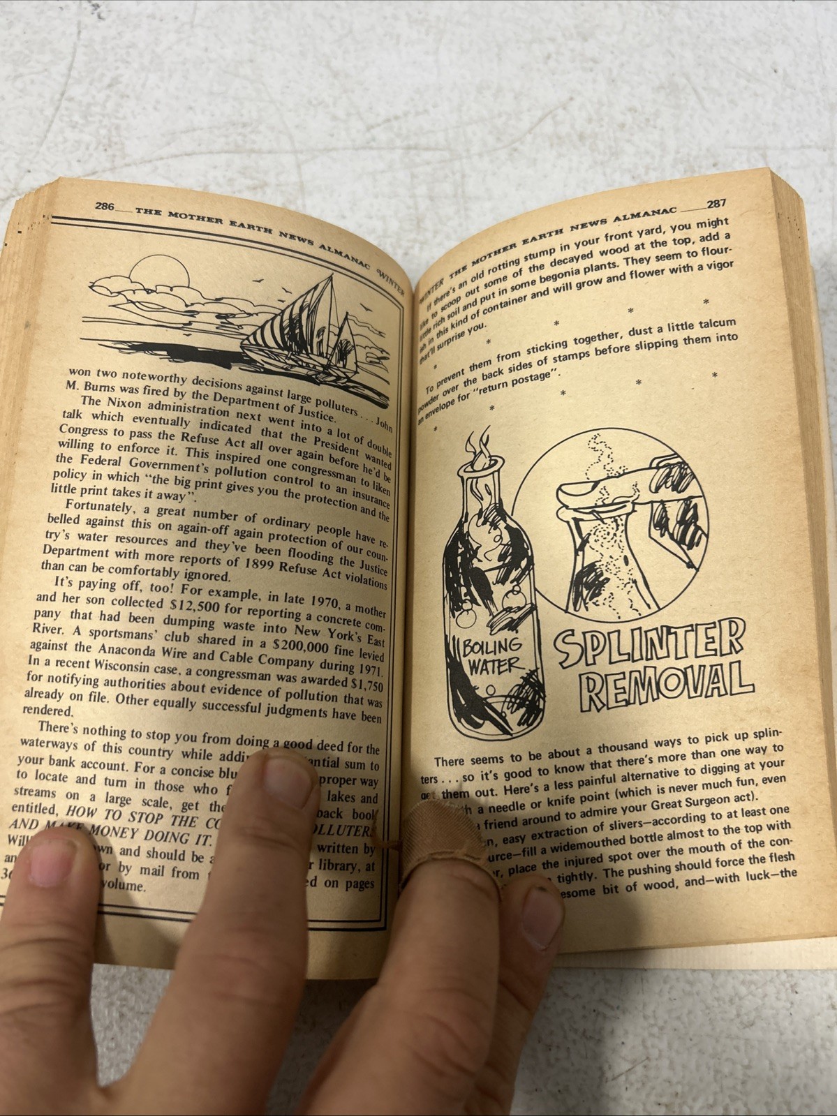 The Mother Earth News Almanac: A Guide Through The Seasons