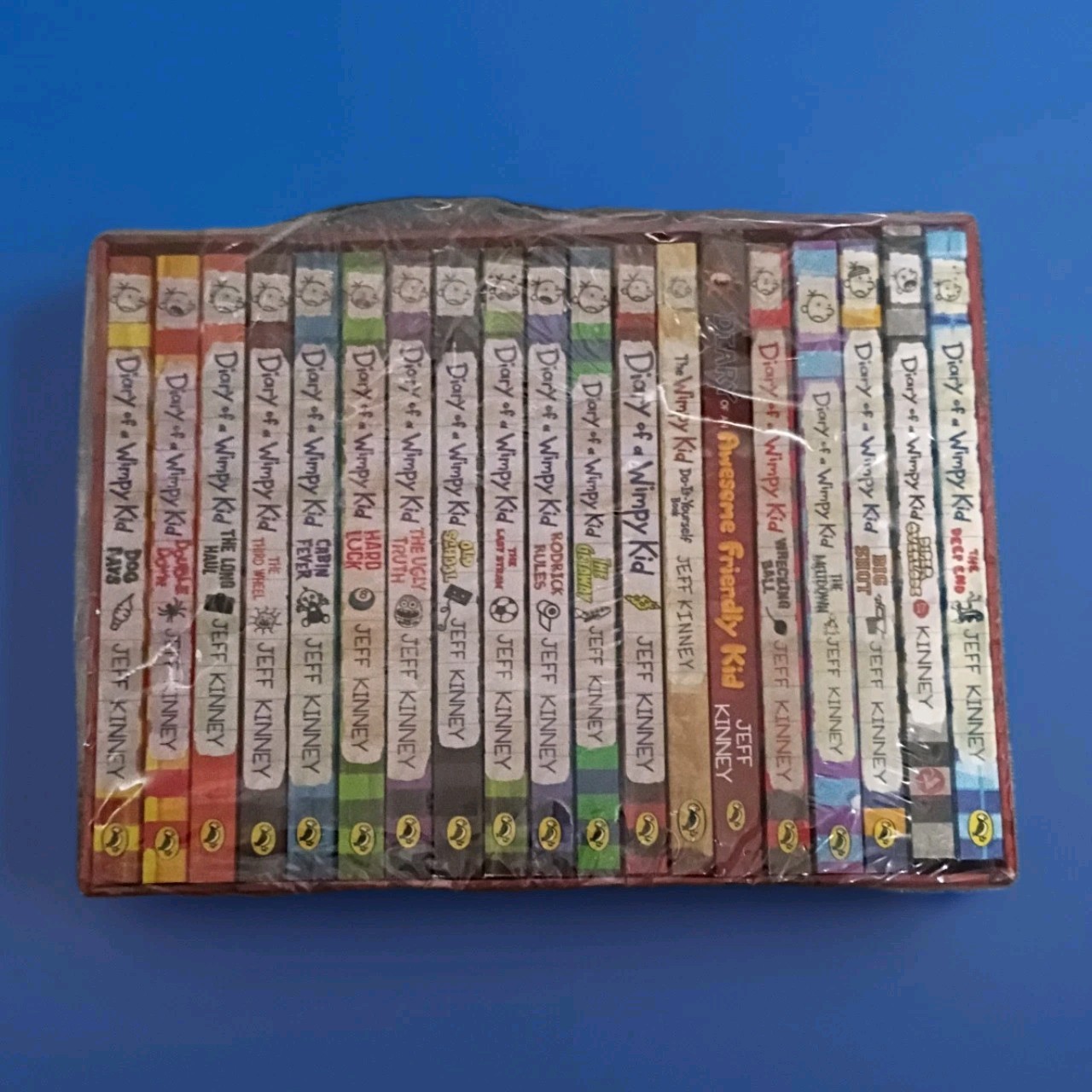Diary of a Wimpy Kid 19 Book Paperback Box Set COMPLETE NEW SEALED Free Shipping