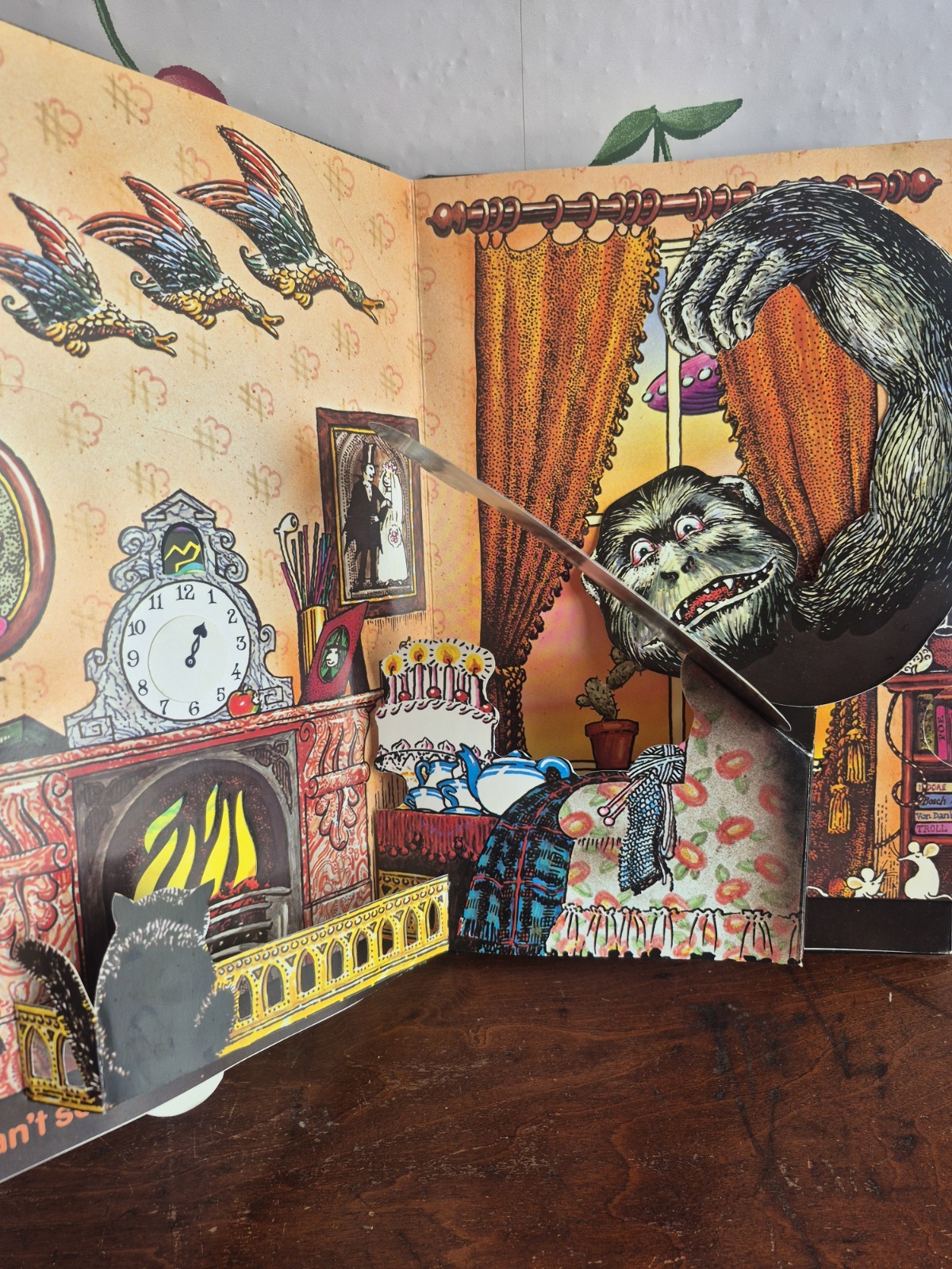 PAIR Jan Pienkowski Vtg Hardcover Pop-up Books Haunted House 1979, Robot 1981