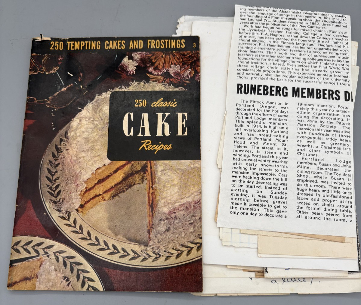 Vintage Cookbooks, Cutco Cookbook, 3 Brochures & Miscellaneous Recipes Lot of 4