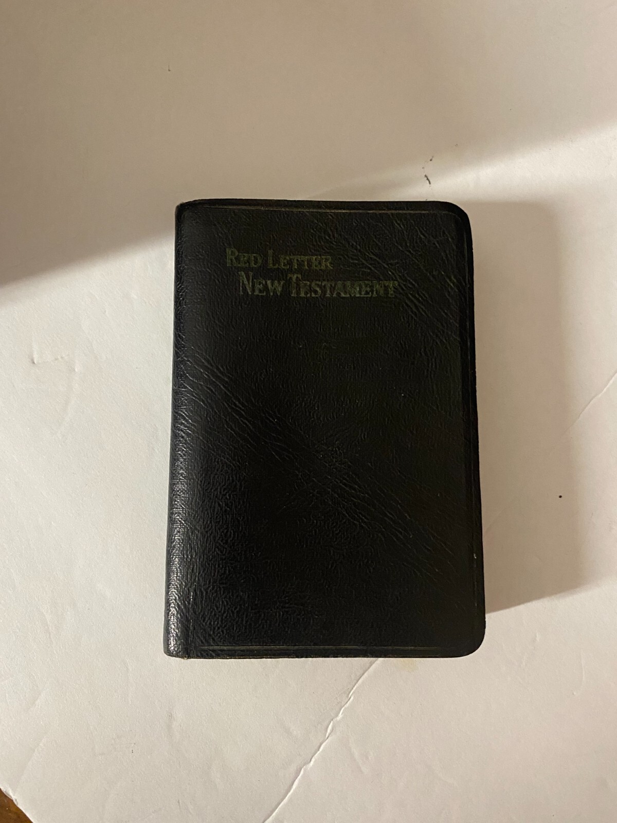 New Testament Red Letter Edition Faux Leather-Bound (4.5″ x 3″) Good condition