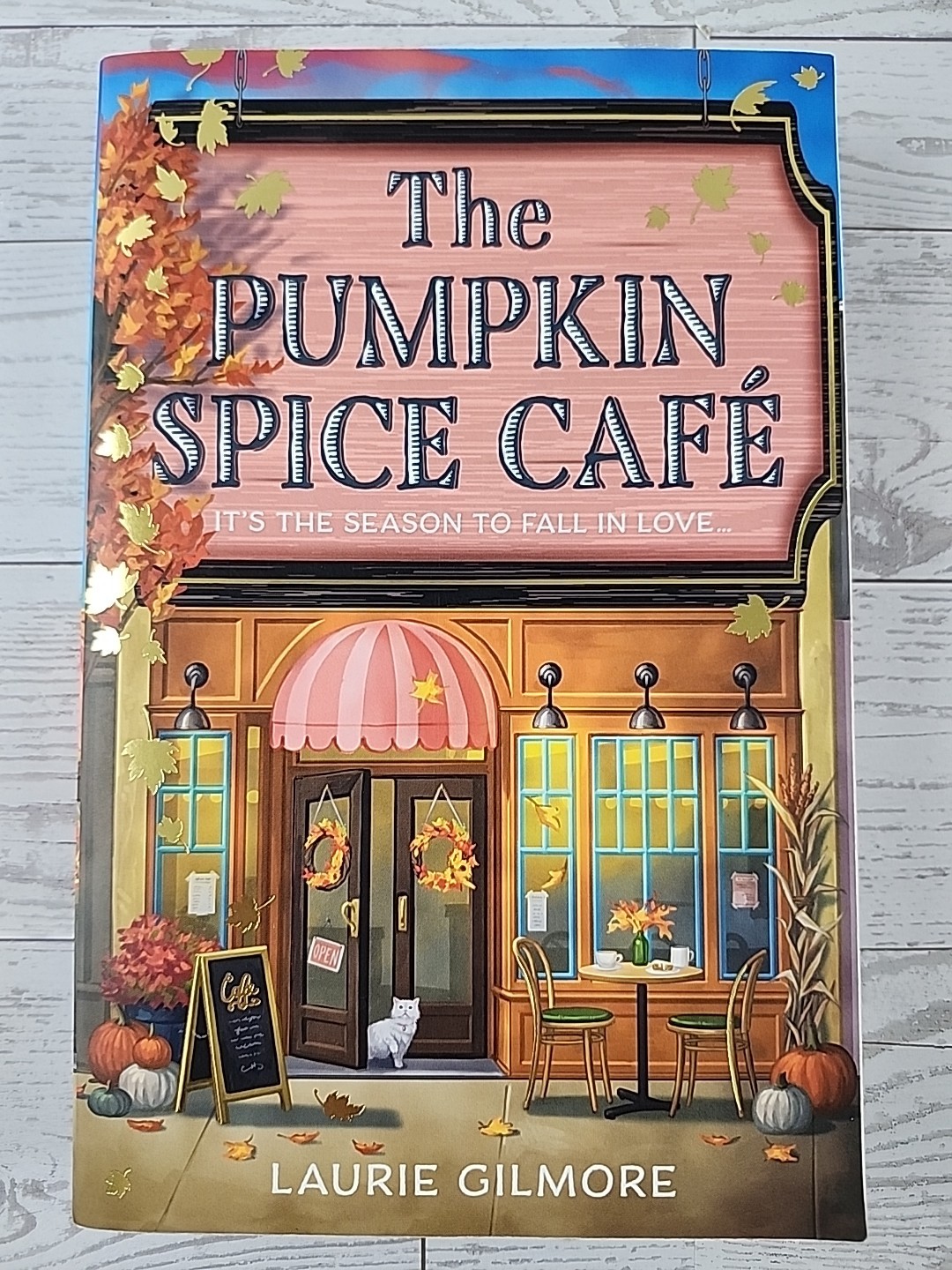 Pumpkin Spice Café (Dream Harbor, Book 1) by Laurie Gilmore (2023 Paperback)