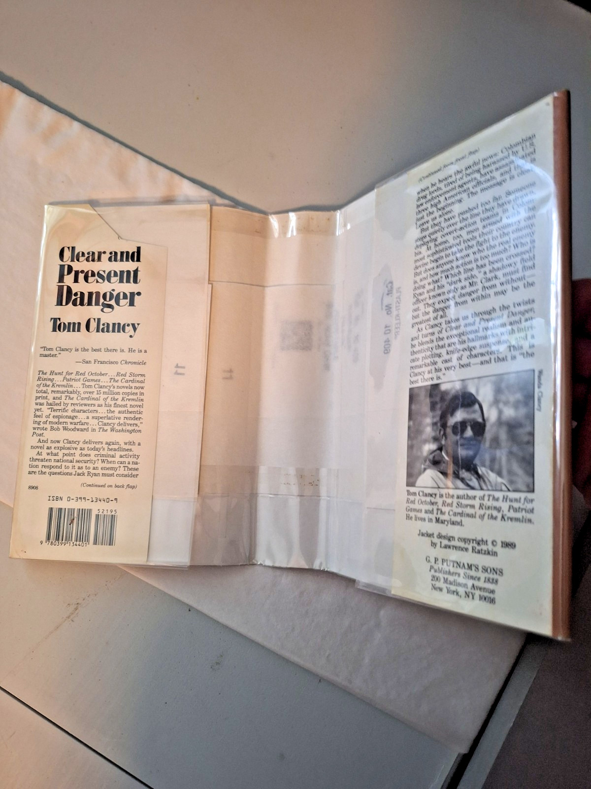 CLEAR and PRESENT DANGER By TOM CLANCY 1ST EDITION DJ A GOOD BOOK