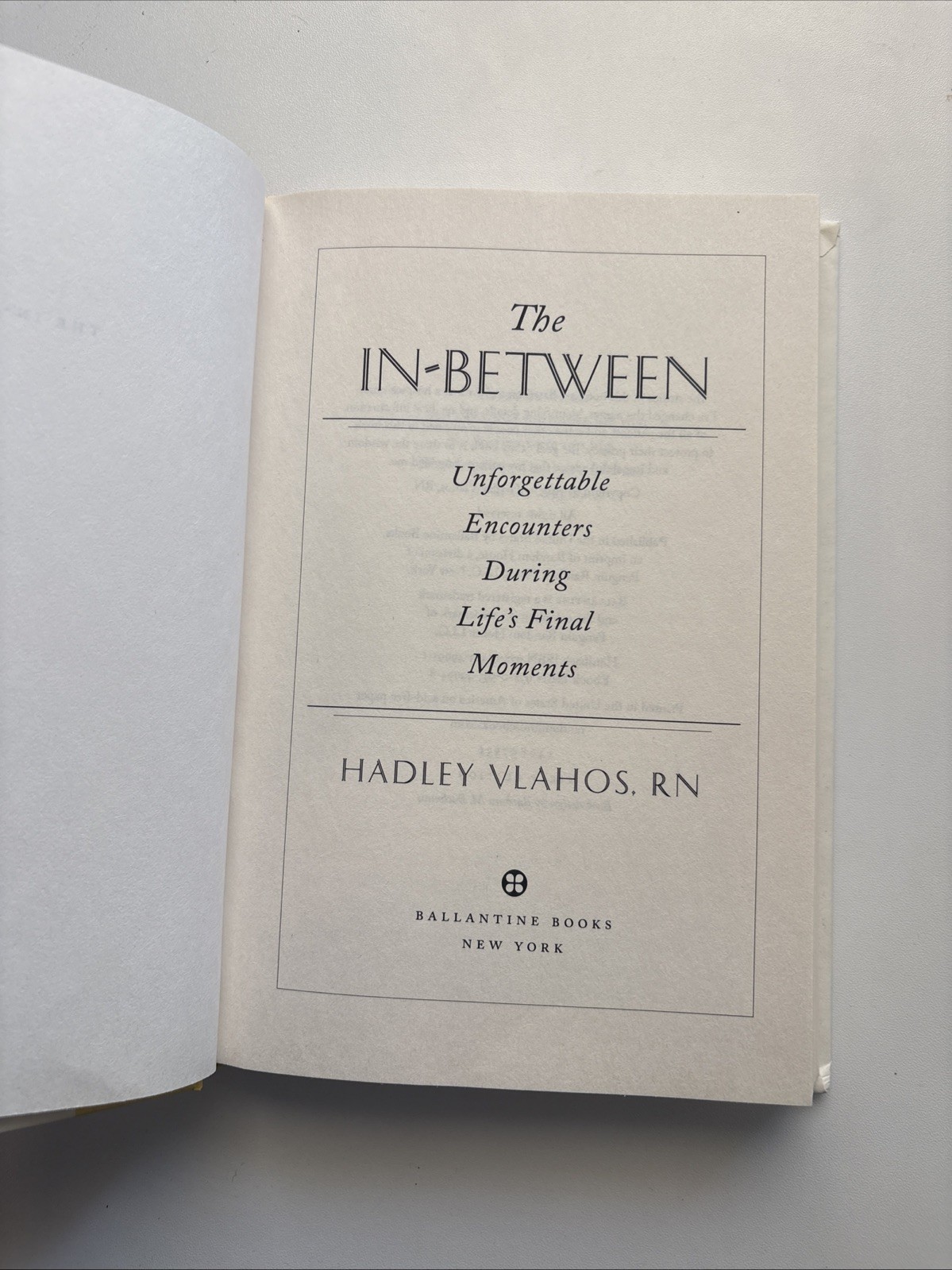 In-Between : Unforgettable Encounters by Hadley Vlahos (2023, Hardcover)