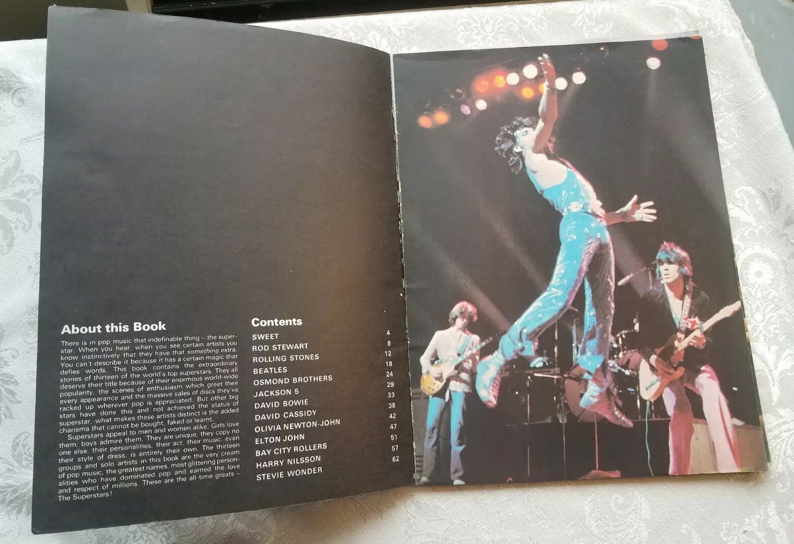 THE SUPERSTARS Rock Music Stars Book 1972 Vintage No. 1 First Issue