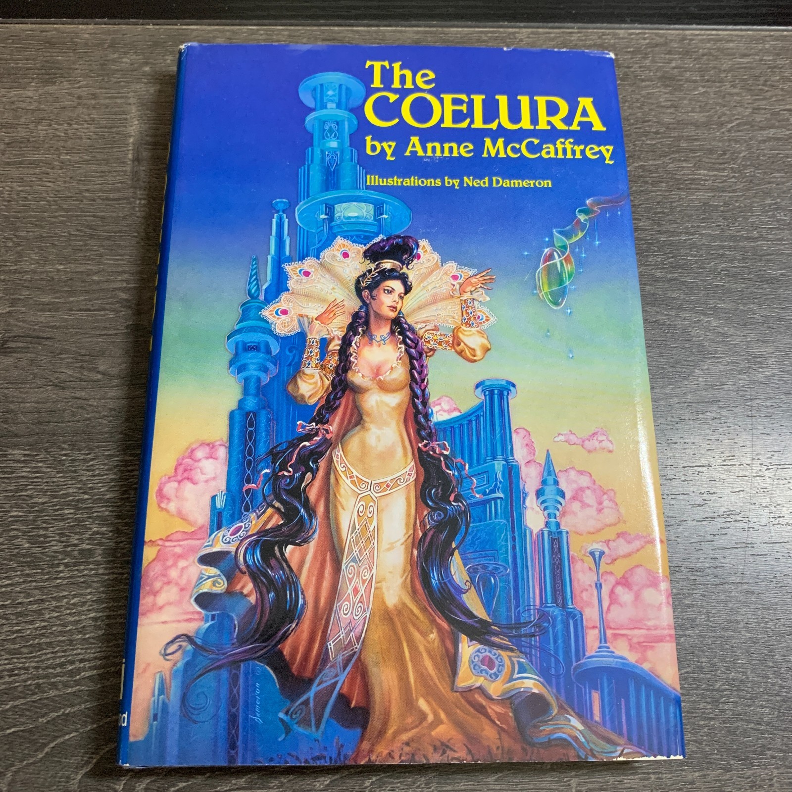The Coelura by Anne McCaffrey 1987 BCE Hardcover HCDJ Space Opera Sci-Fi
