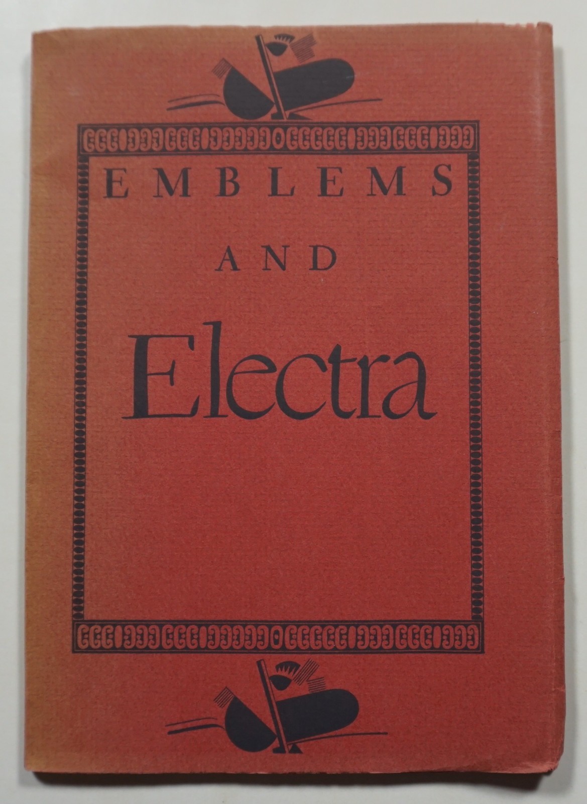 Emblems and Electra 1935 Dwiggins Benet Linotype Fonts Book Design