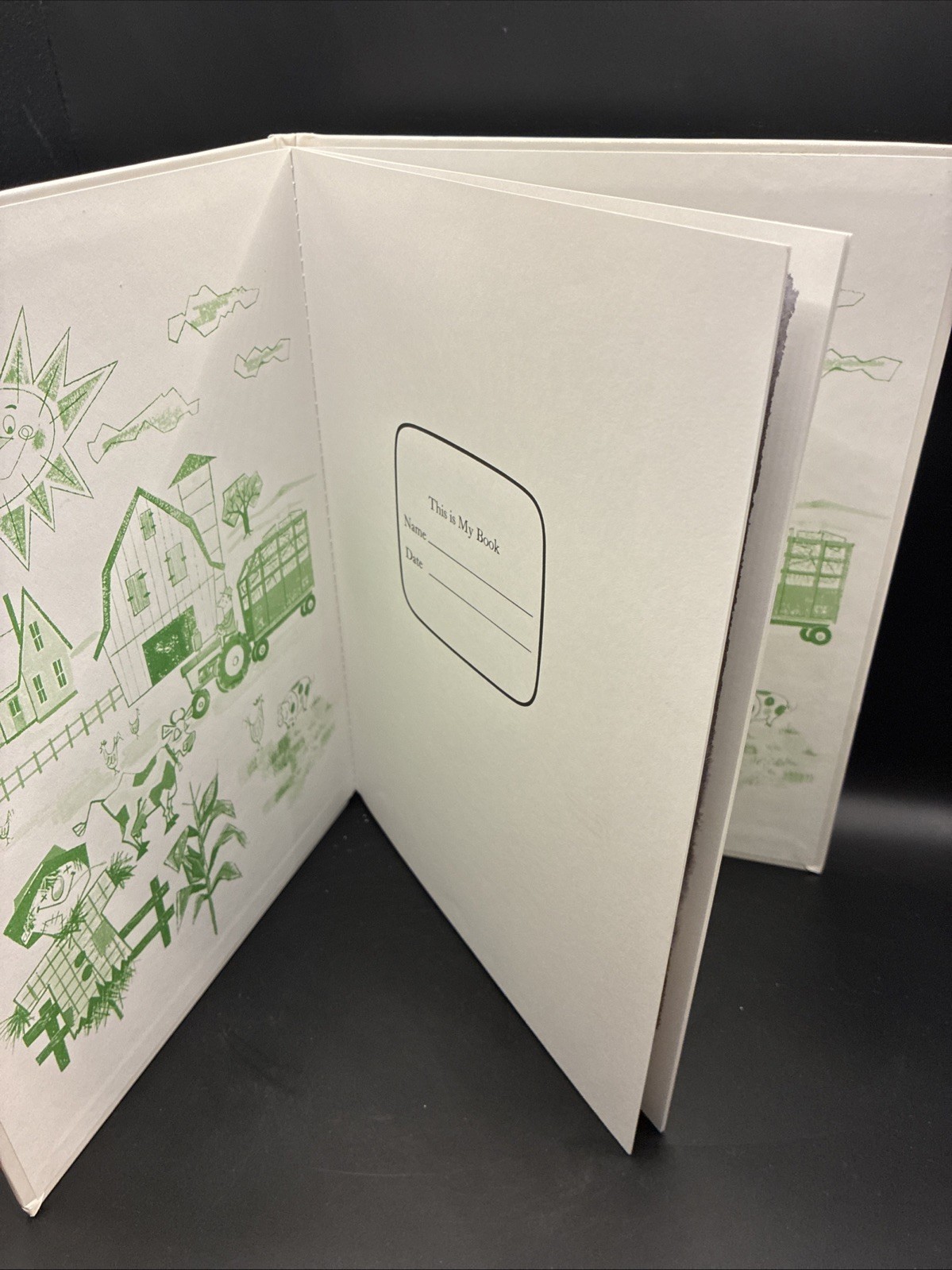 A John Deere Storybook For Little Folks „Centennial Surprise“ Hardcover