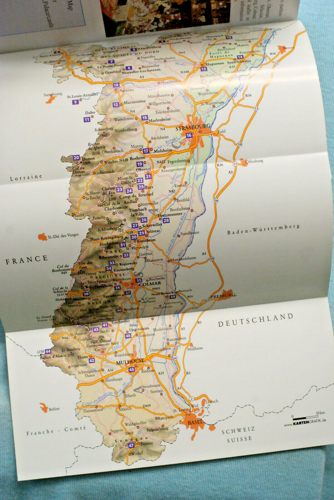 Alsace – Illustrated Tourist Guide – 168 pages – Map – 2018