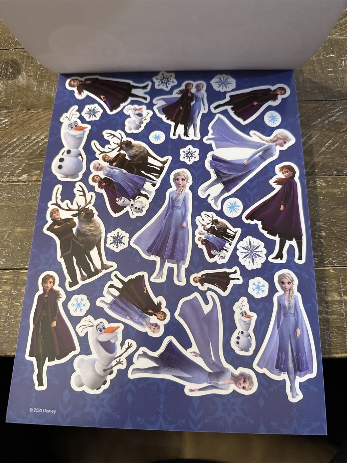 Disney Frozen Create-A-Scene Sticker Activity Pad Over 230 Stickers!