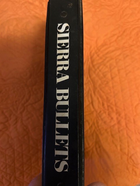 Vintage 1971 SIERRA BULLETS RELOADING MANUAL 350 pages + supplement (200 pg)
