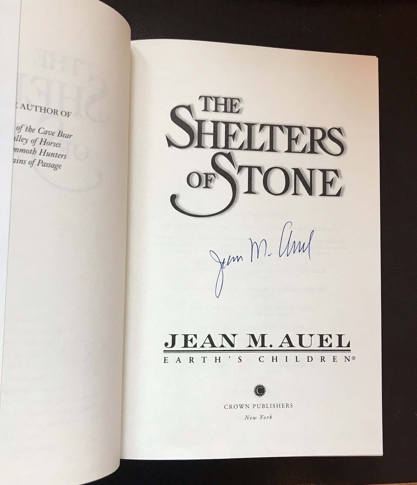 Earth’s Children Ser.: The Shelters of Stone by Jean M. Auel (2002,…