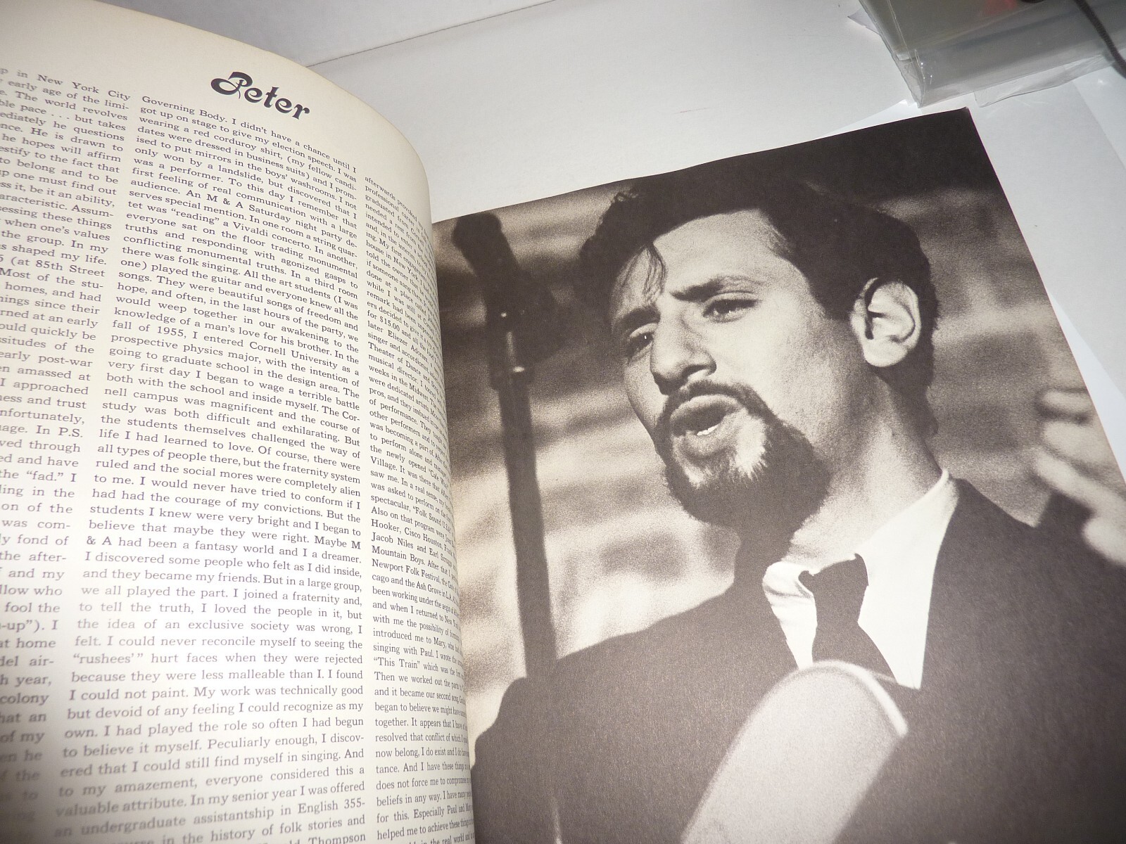 Peter, Paul And Mary Paperback Book 1964 Photos History 13″ X 10″ 32 Pages Good