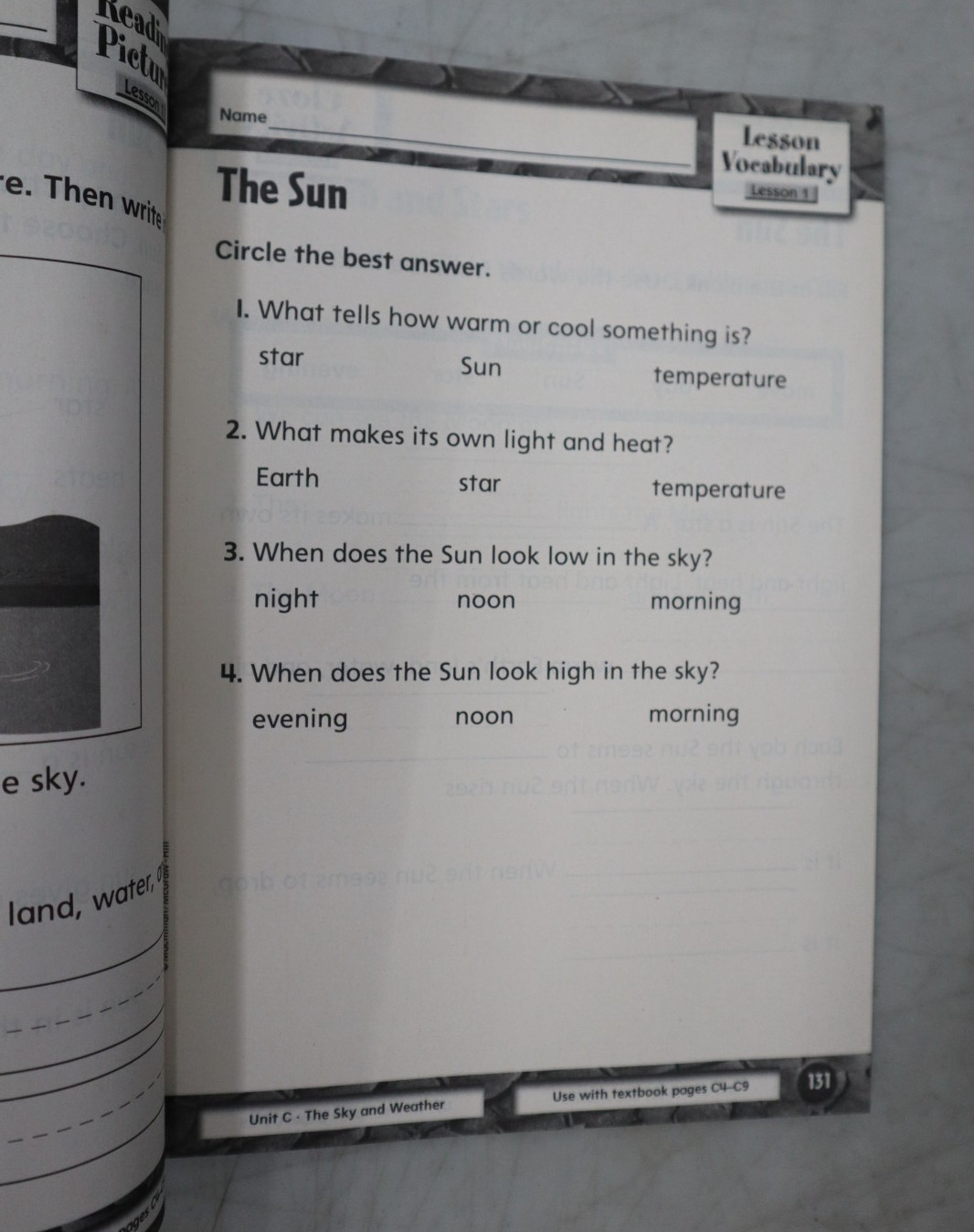 Macmillan/McGraw-Hill Science: Grade 1, Reading in Science Workbook (Paperback)