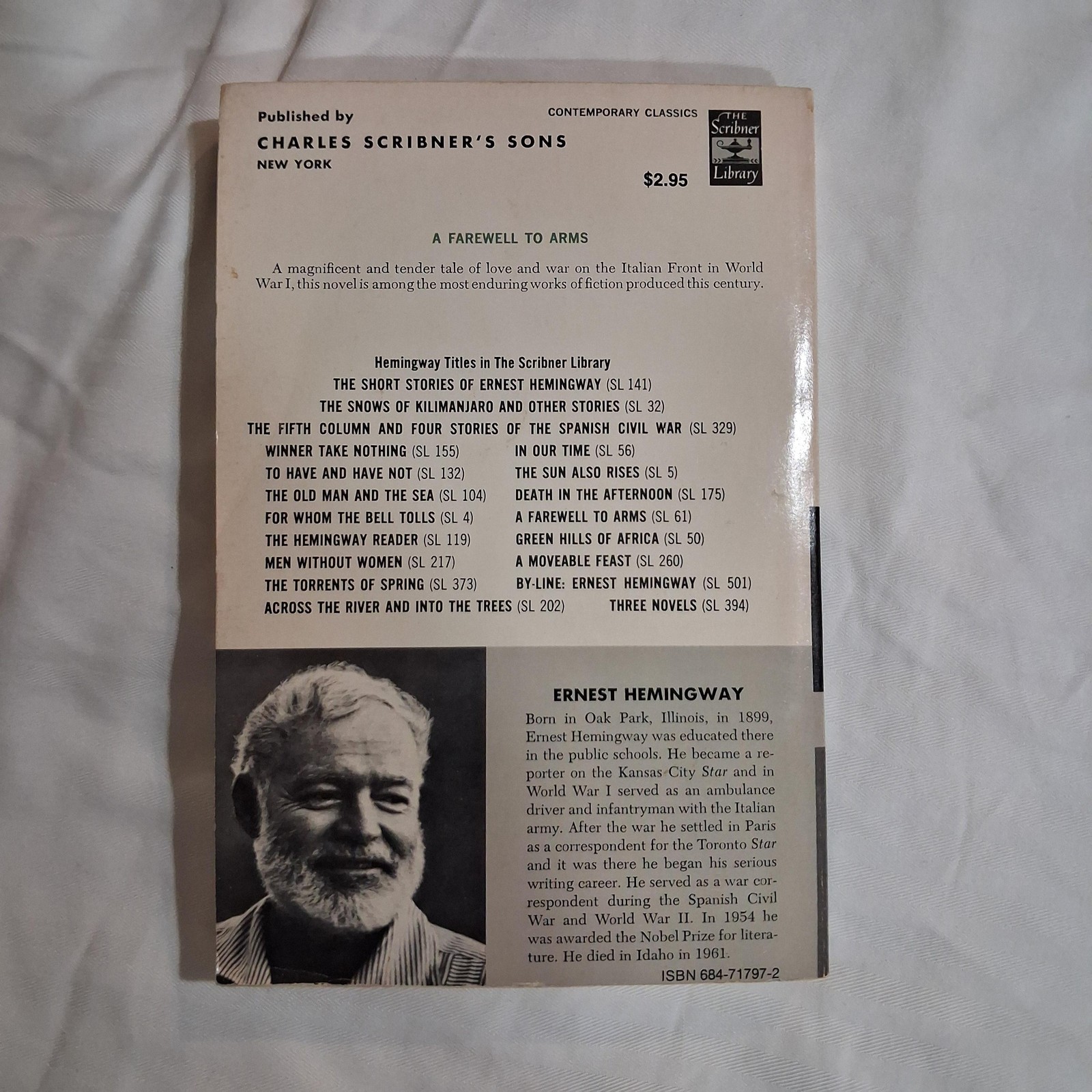 Vintage A Farewell To Arms Ernest Hemingway War Novel Paperback Scribner Library