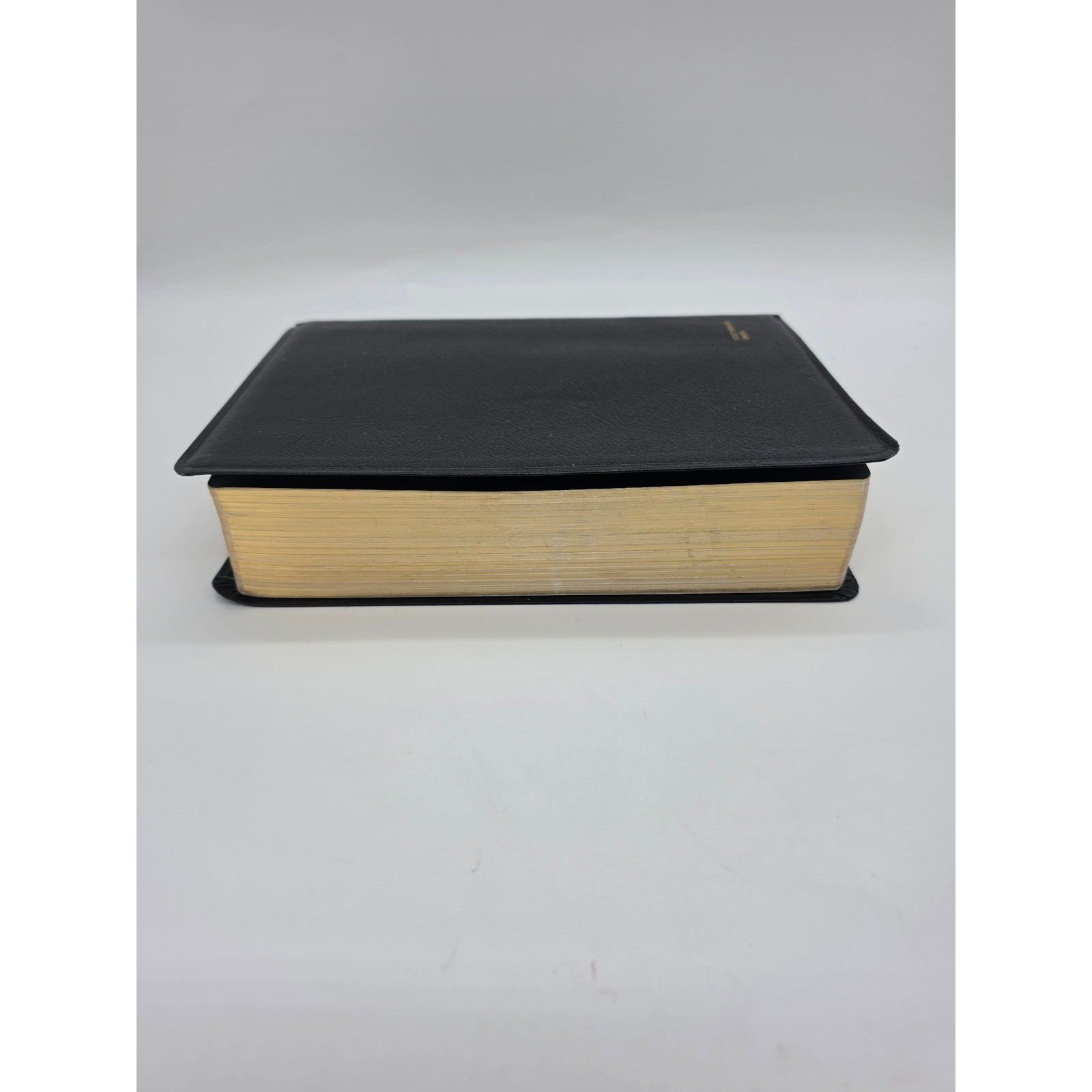 Nelson NKJV Study Bible New King James Version Black Bonded Leather Gold Gilded