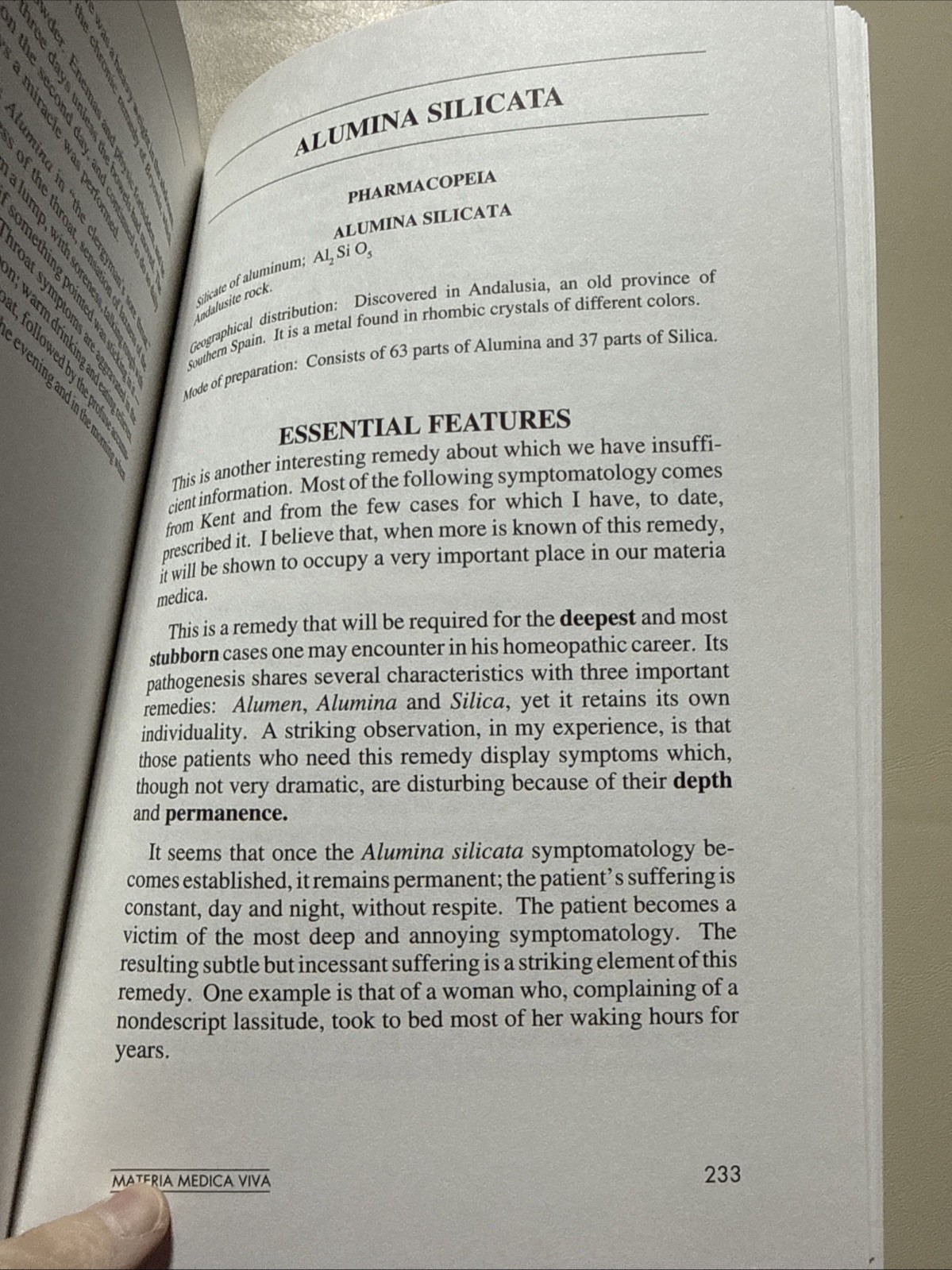 Materia Medica Viva George Vithoulkas 1992 Vol 1 Classical Homeopathy Signed HB