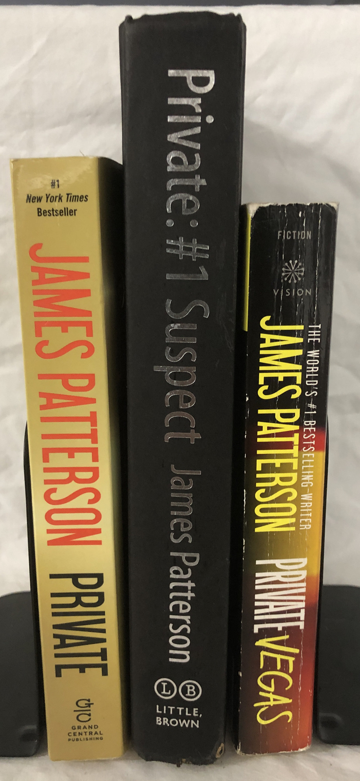 Mixed lot of 3 james patterson books Private (see Photos For Titles)